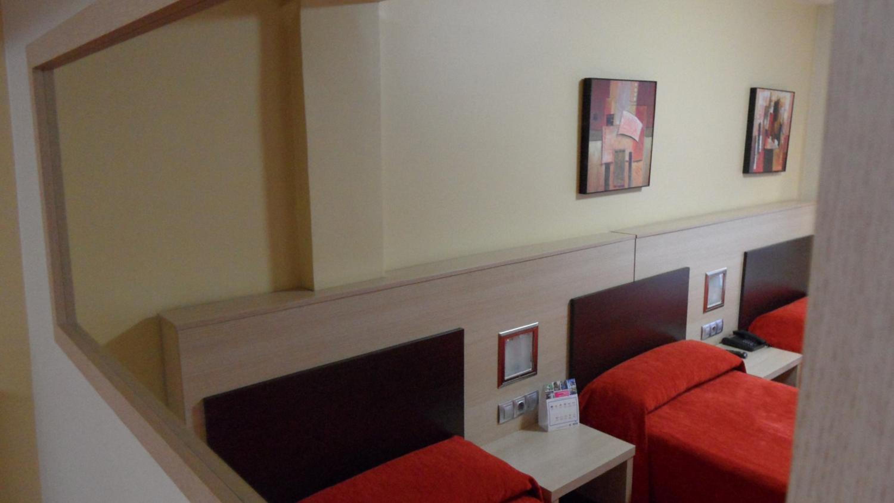 Habitación Doble con Cama Extra