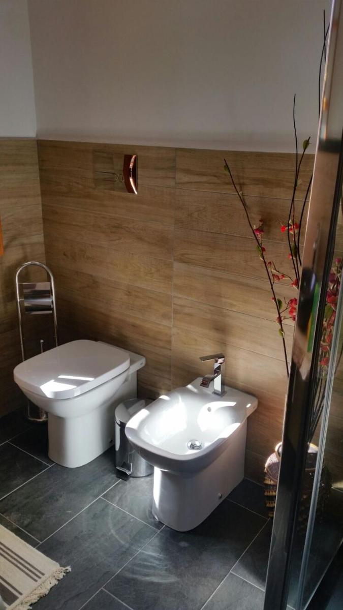 Double Room - Photo 5