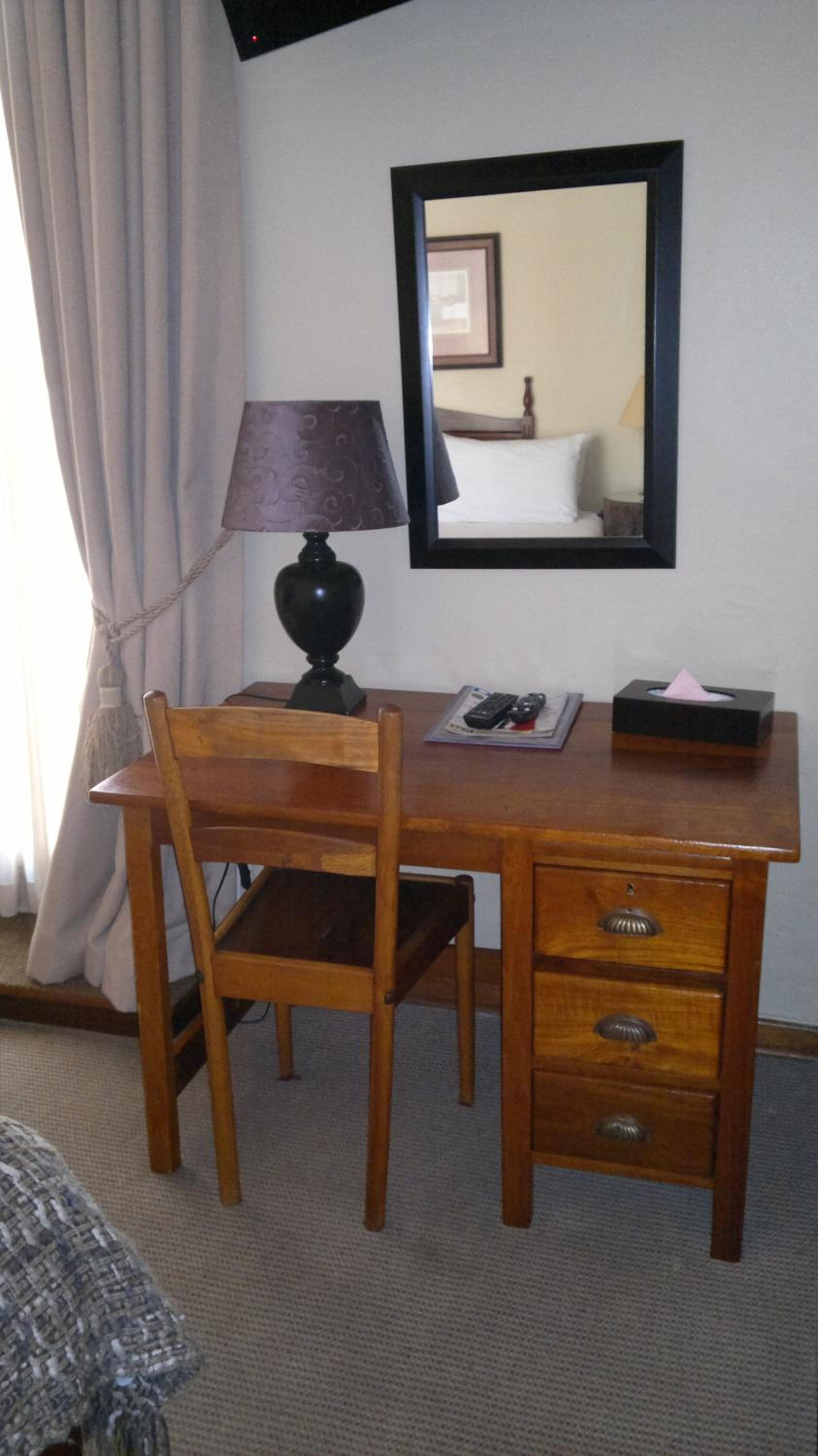 Budget Double Room photo 3