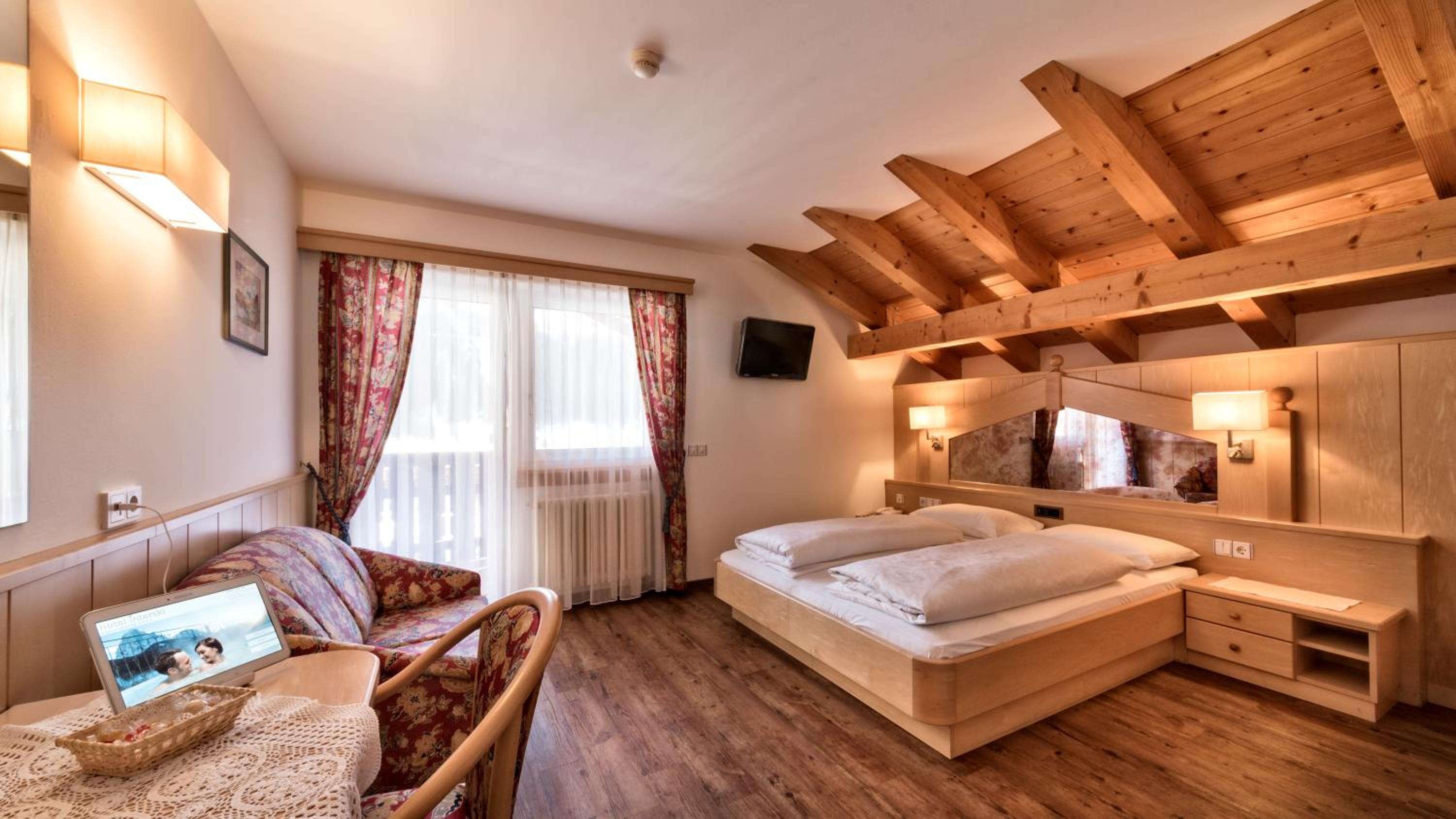 Standard Double or Twin Room - Photo 1