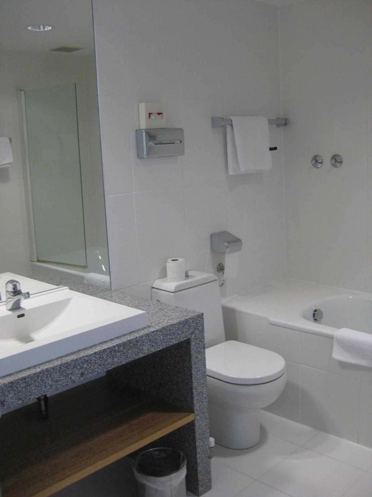 Standard Double Room - Photo 3