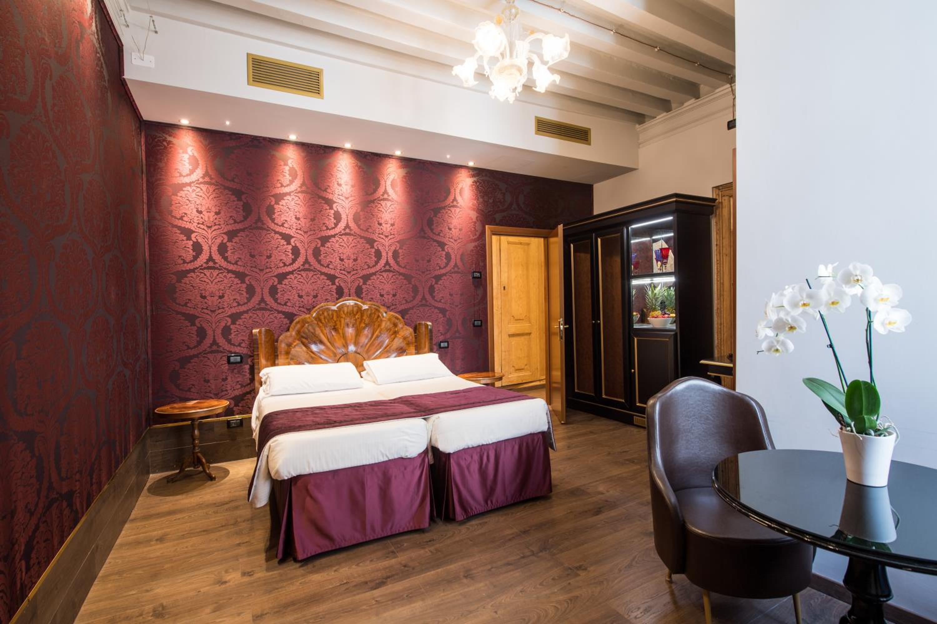 Superior Room photo 3