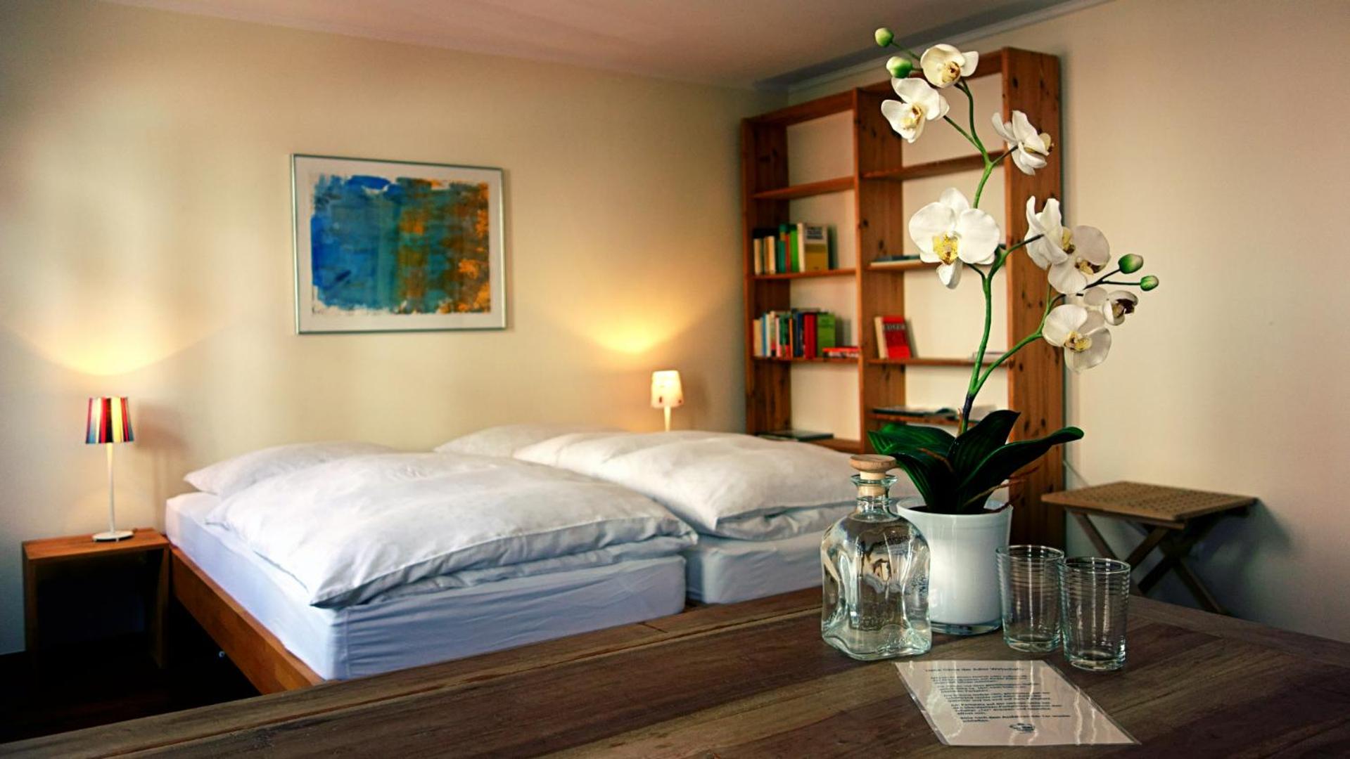 Large Double Room photo 1