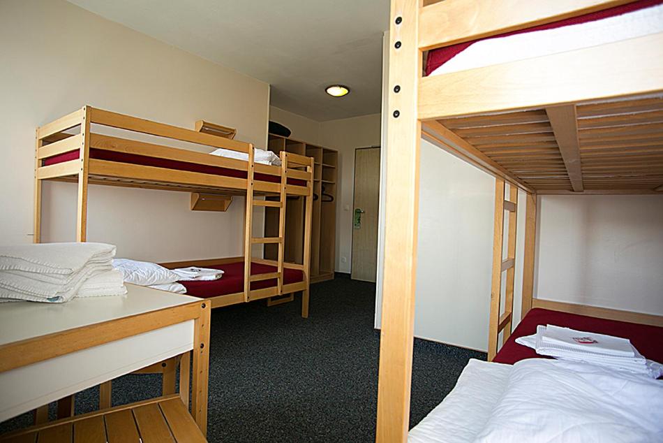 Quadruple Room with Private Bathroom photo 1