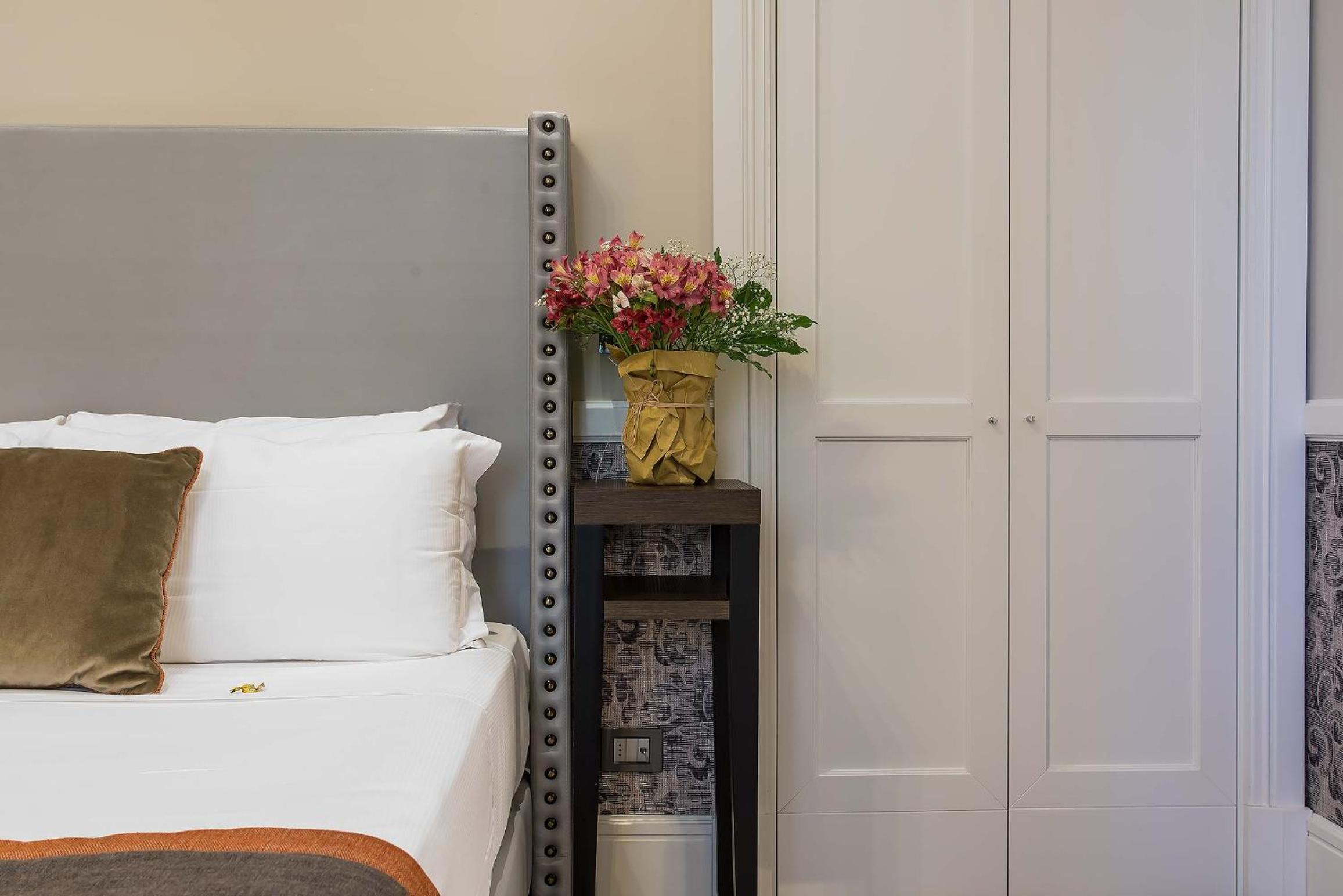 Single Room - French Bed photo 3