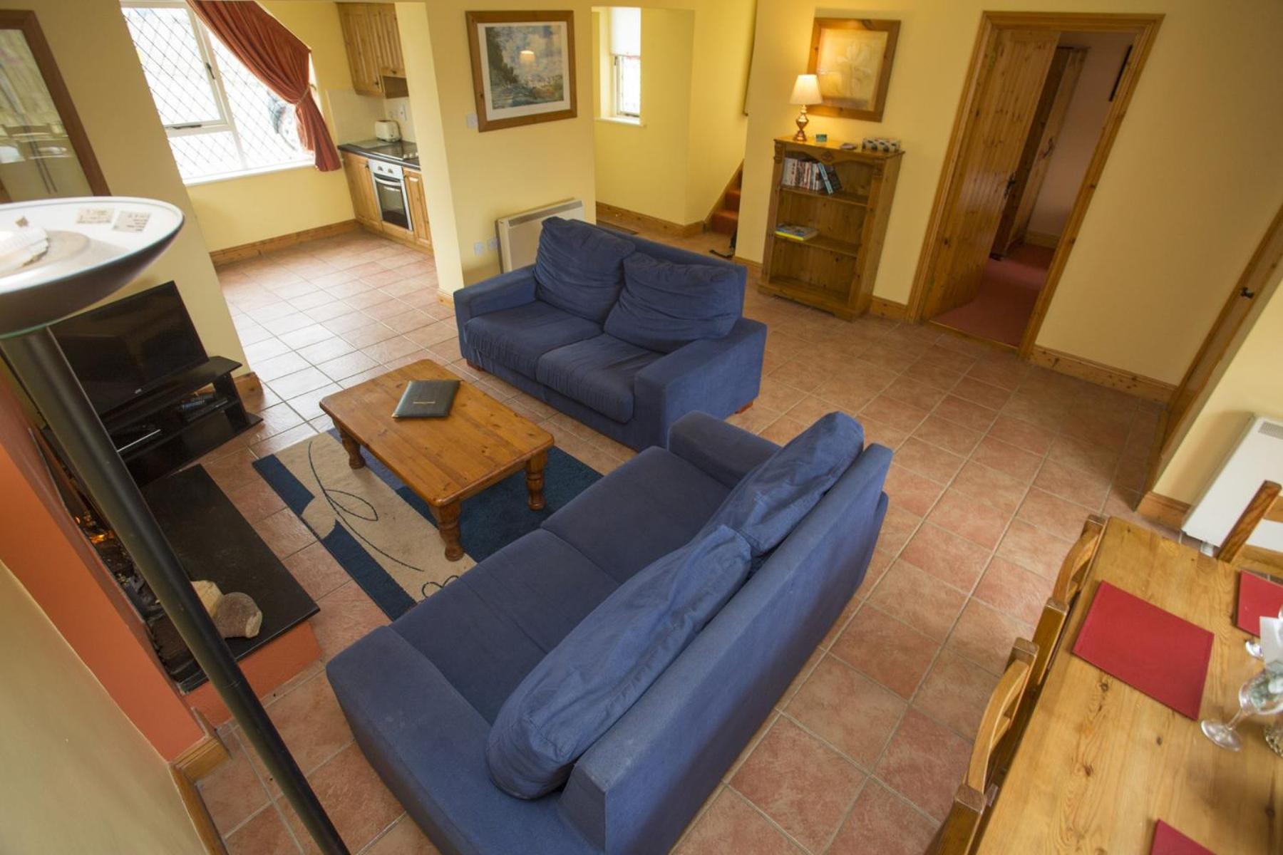 Three-Bedroom House photo 2