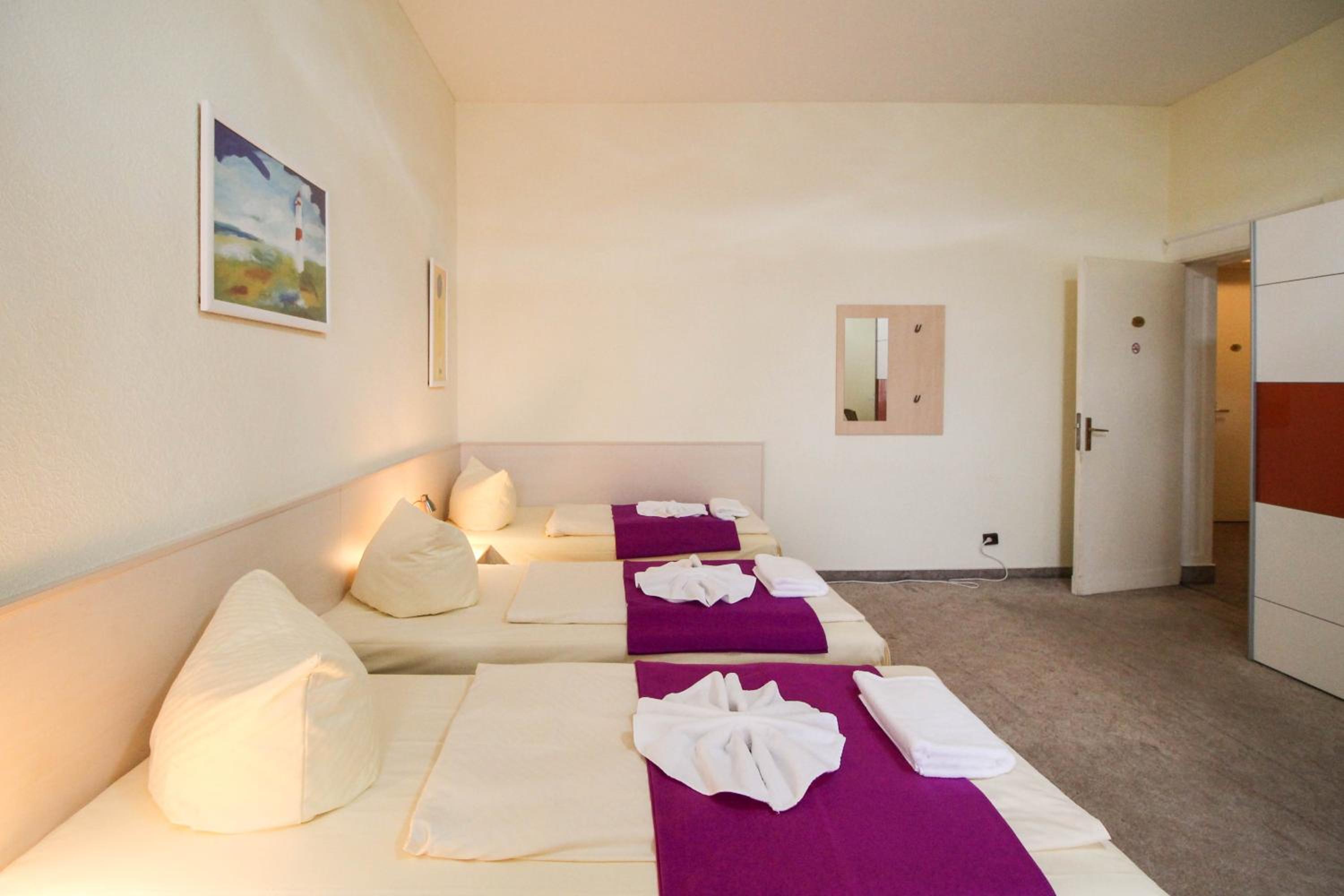 Triple Room - Photo 6