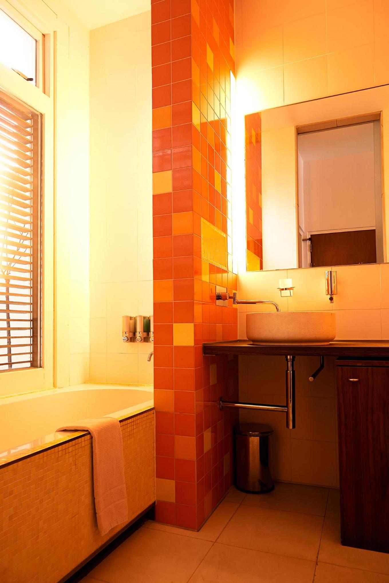 Mandarin Apartment Suite photo 3