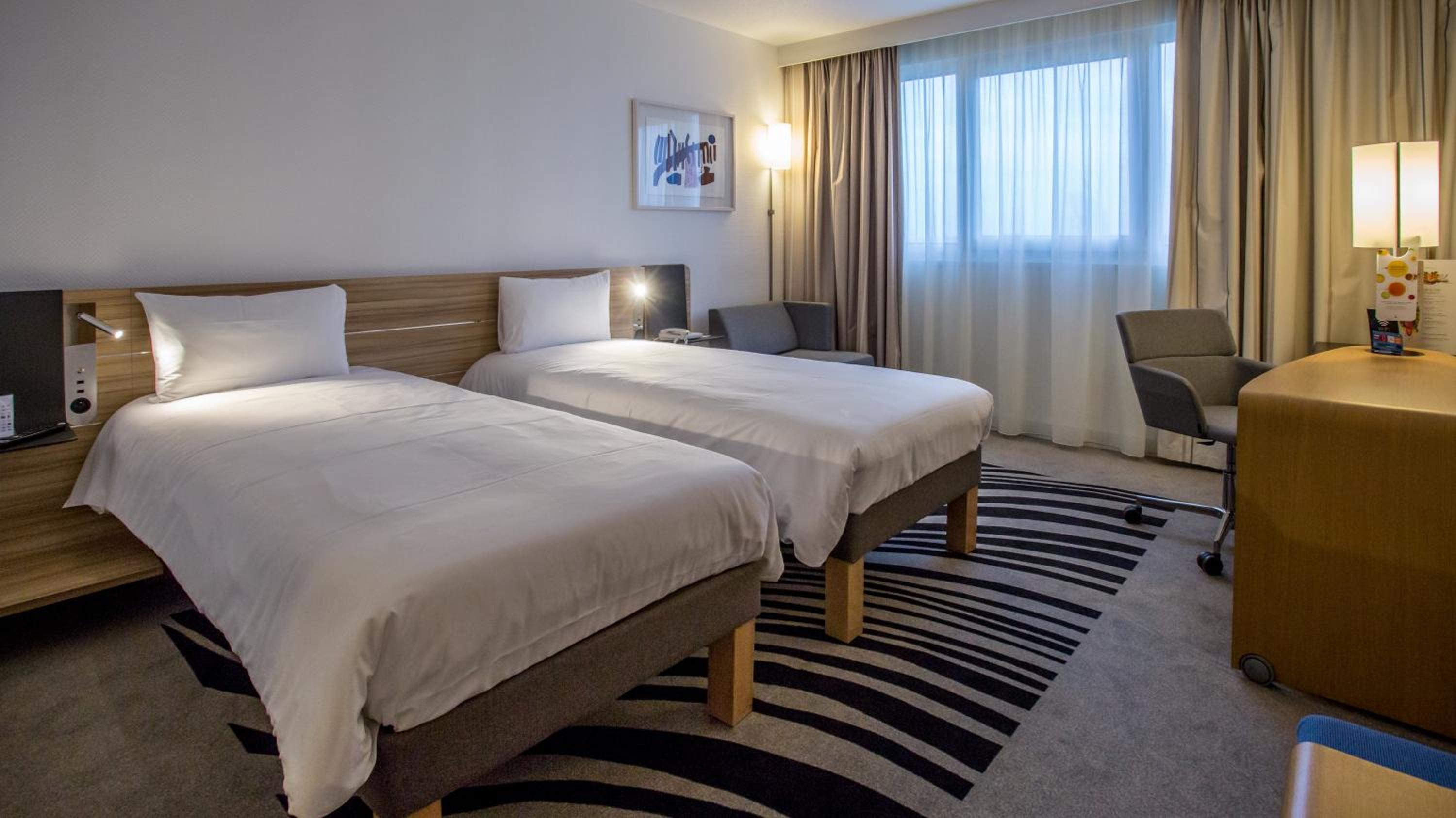 Standard Double/Twin Room - Photo 7