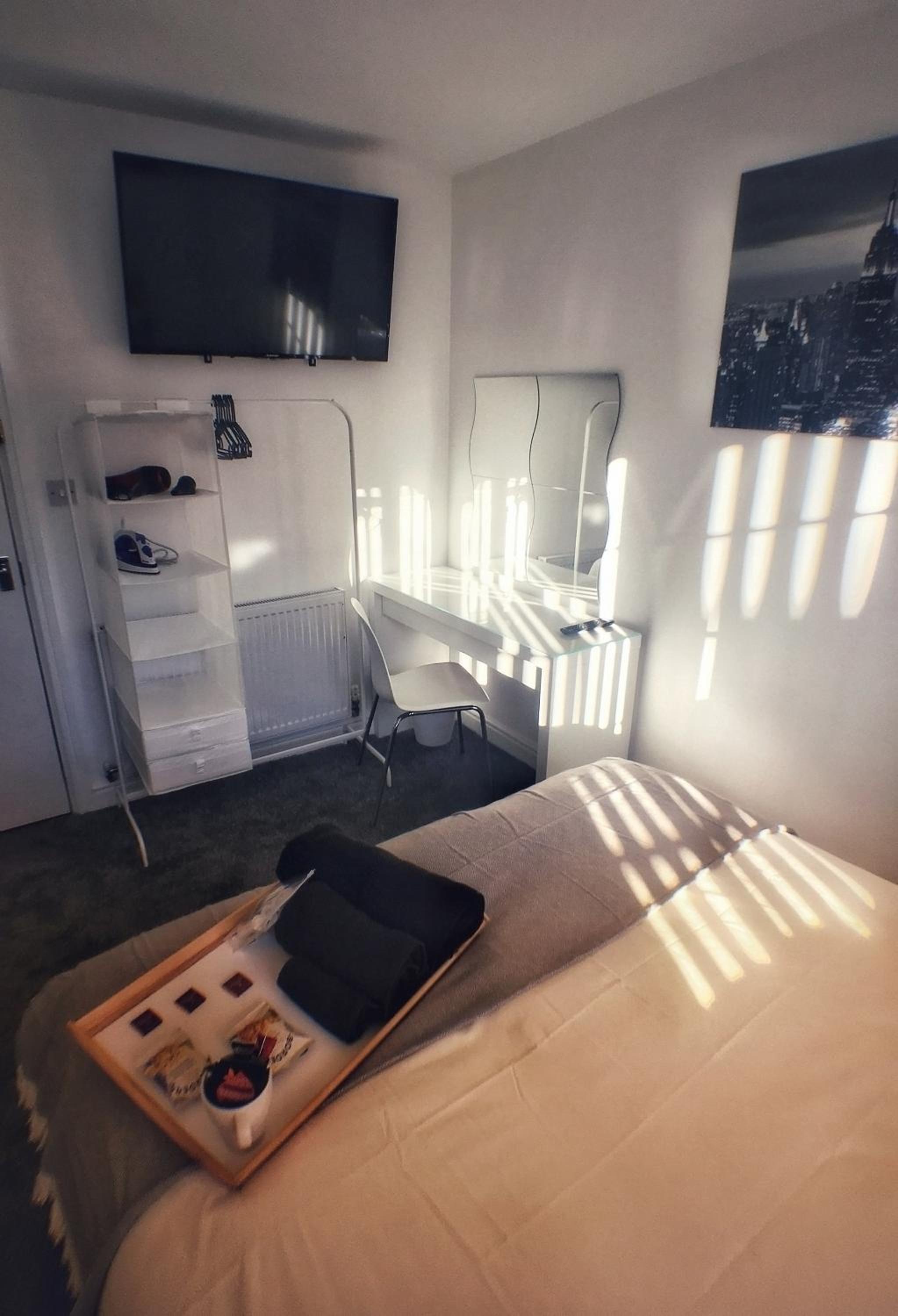 Apartment photo 2