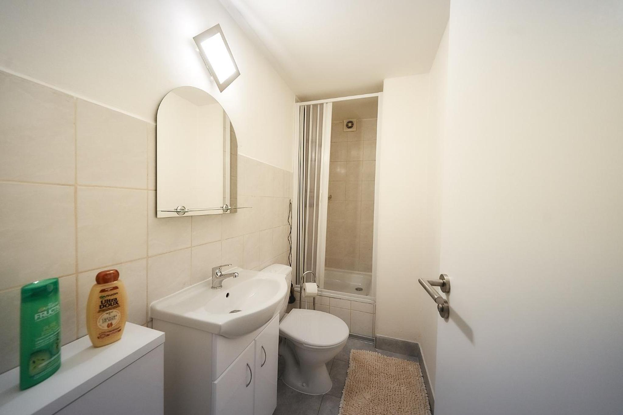 One-Bedroom Family Apartment - Photo 10