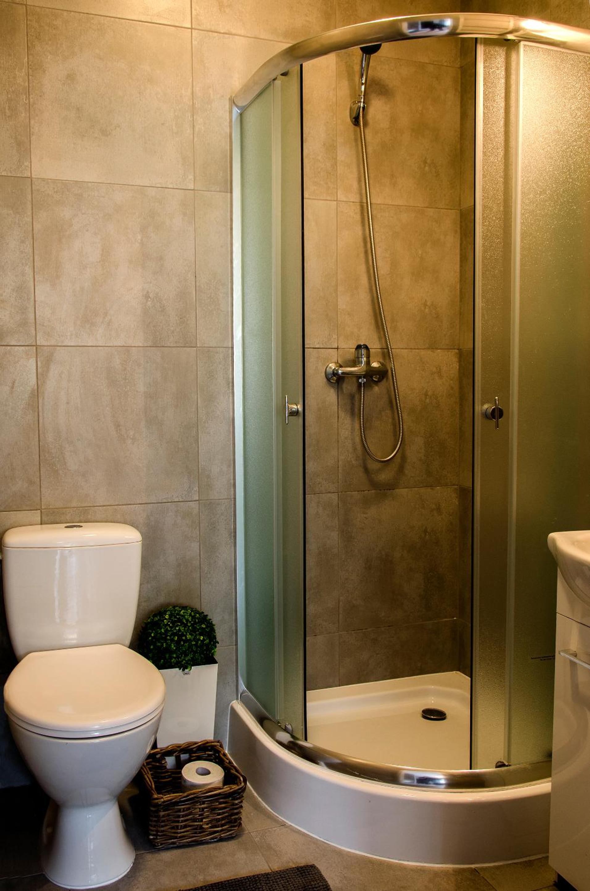 Studio (2 Adults) - Photo 3