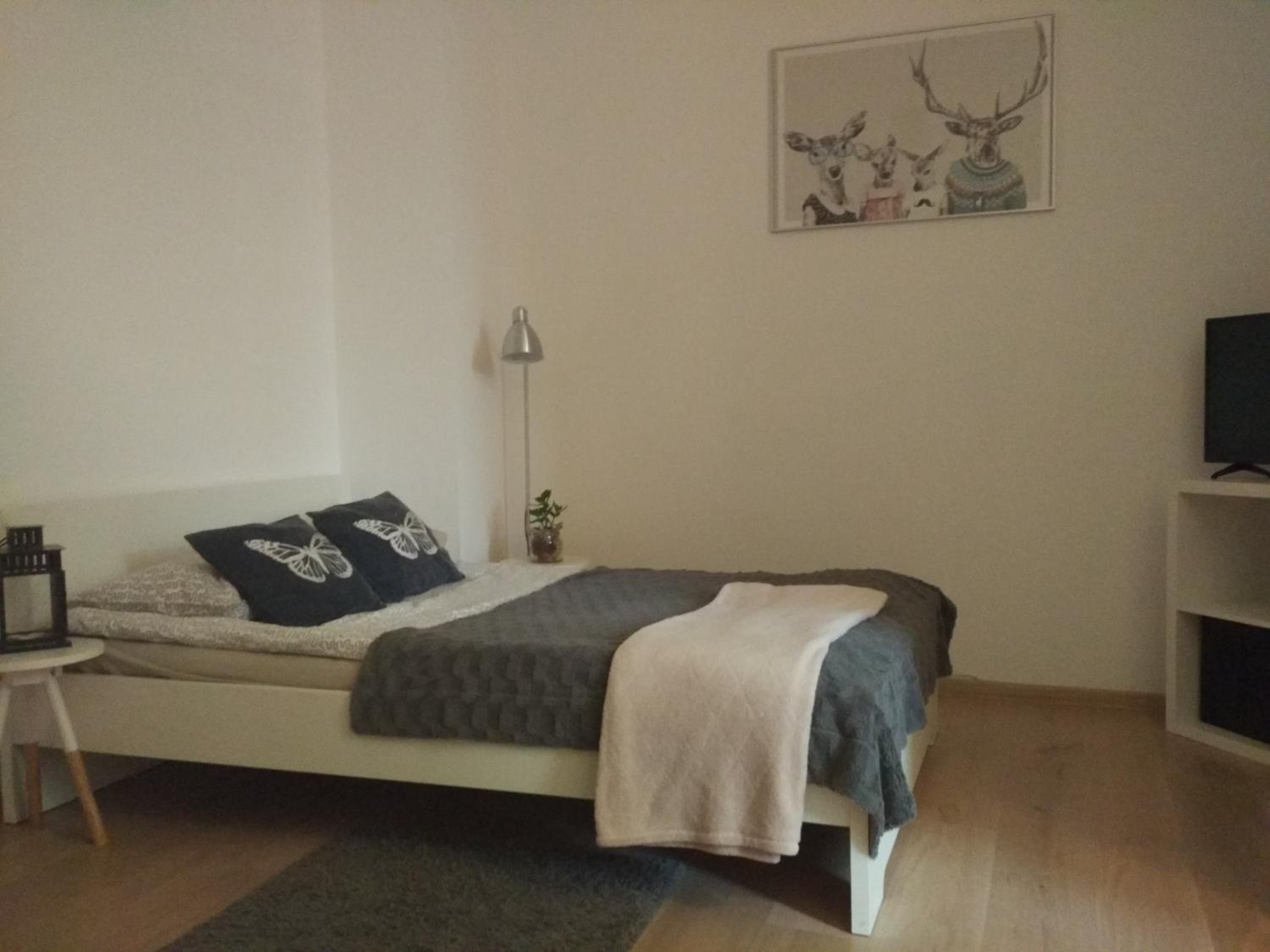 Studio (2 Adults) - Photo 1