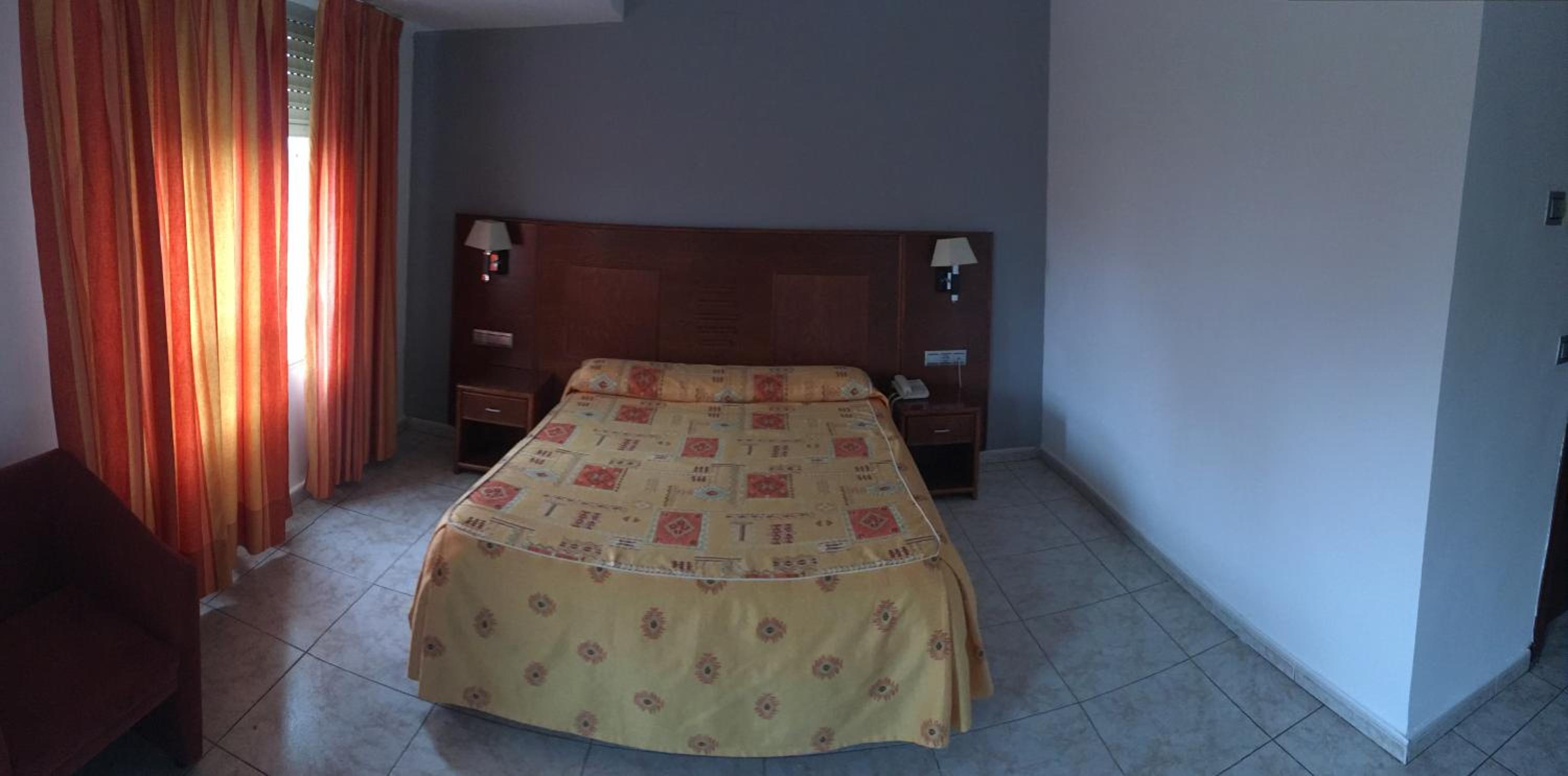 Habitación Doble o con Dos Camas