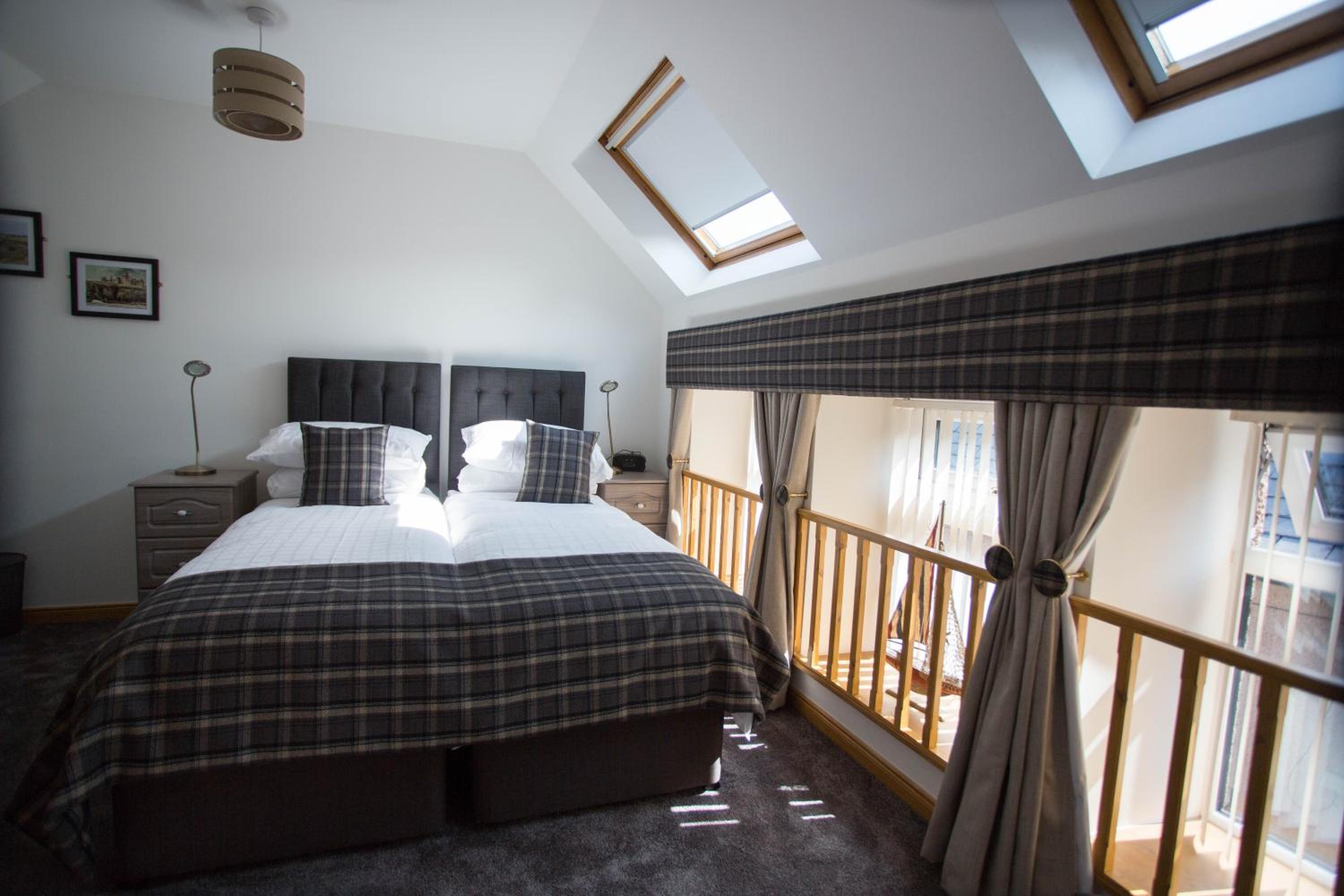 Deluxe Double or Twin Room photo 1