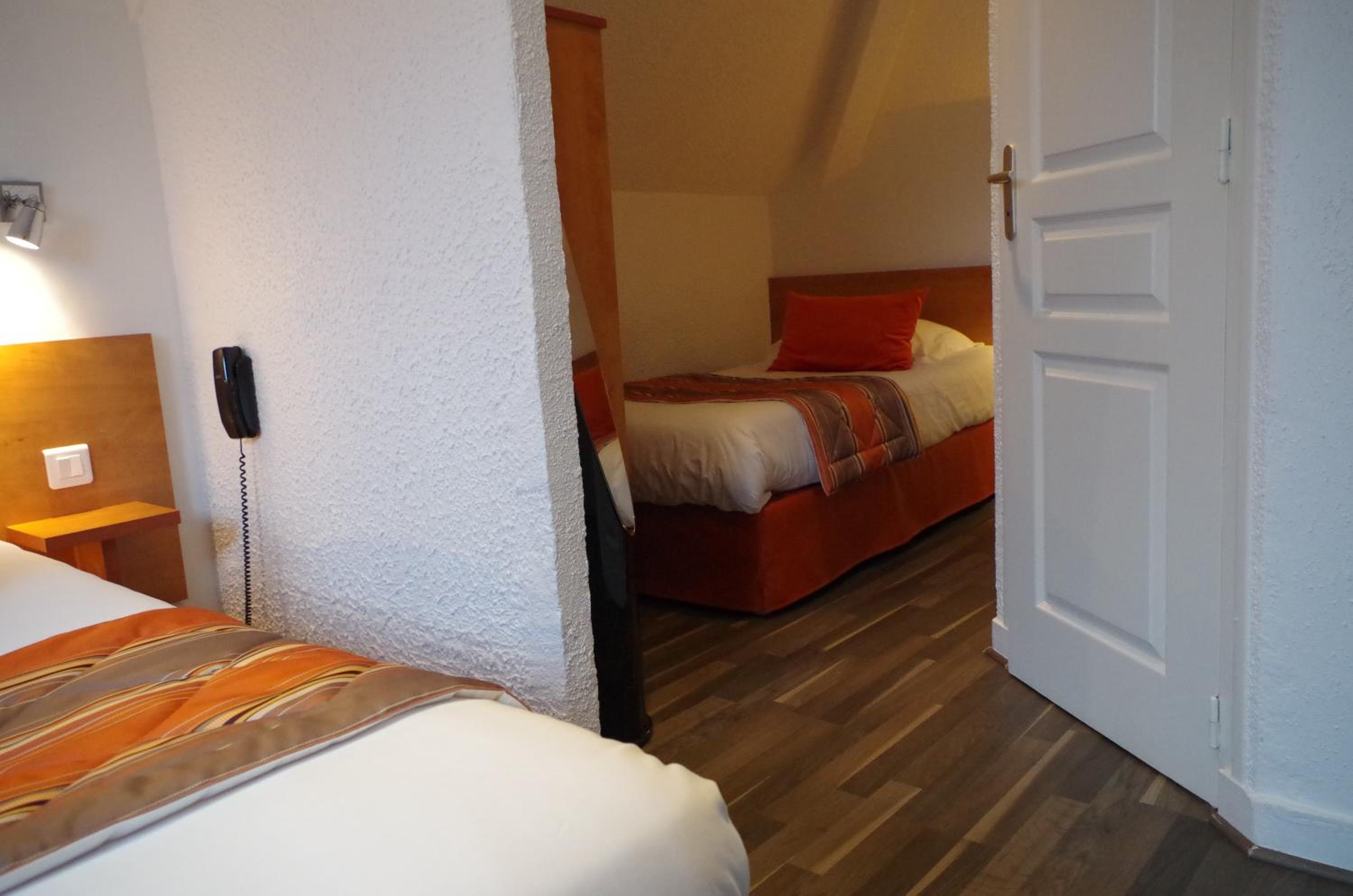 Triple Room (2 Adults + 1 Child)