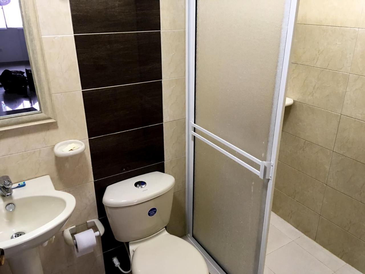 Single Bed in 10-Bed Mixed Dormitory Room with 2 Share Bathroom photo 2
