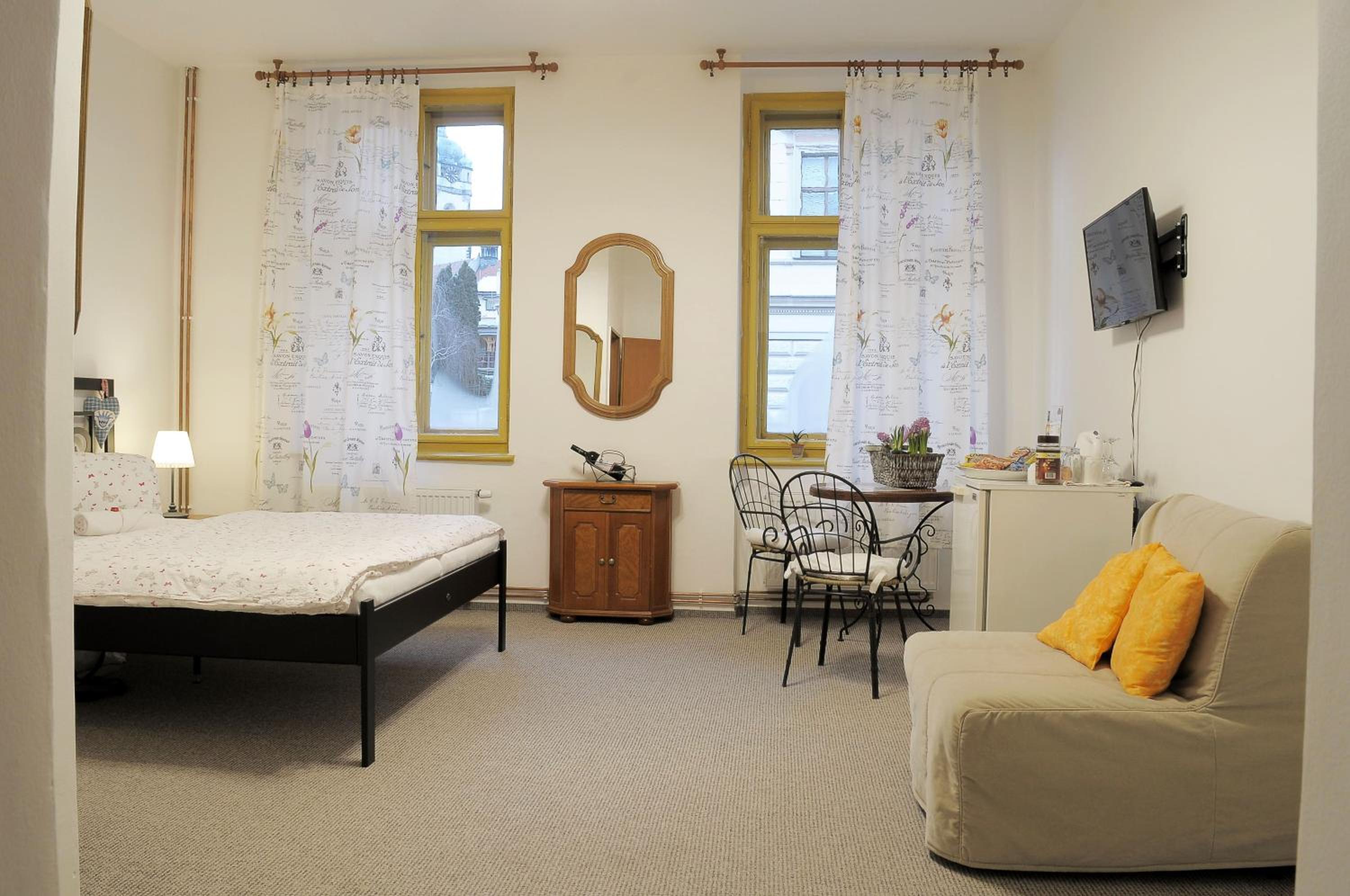 Triple Room with Private Bathroom photo 1