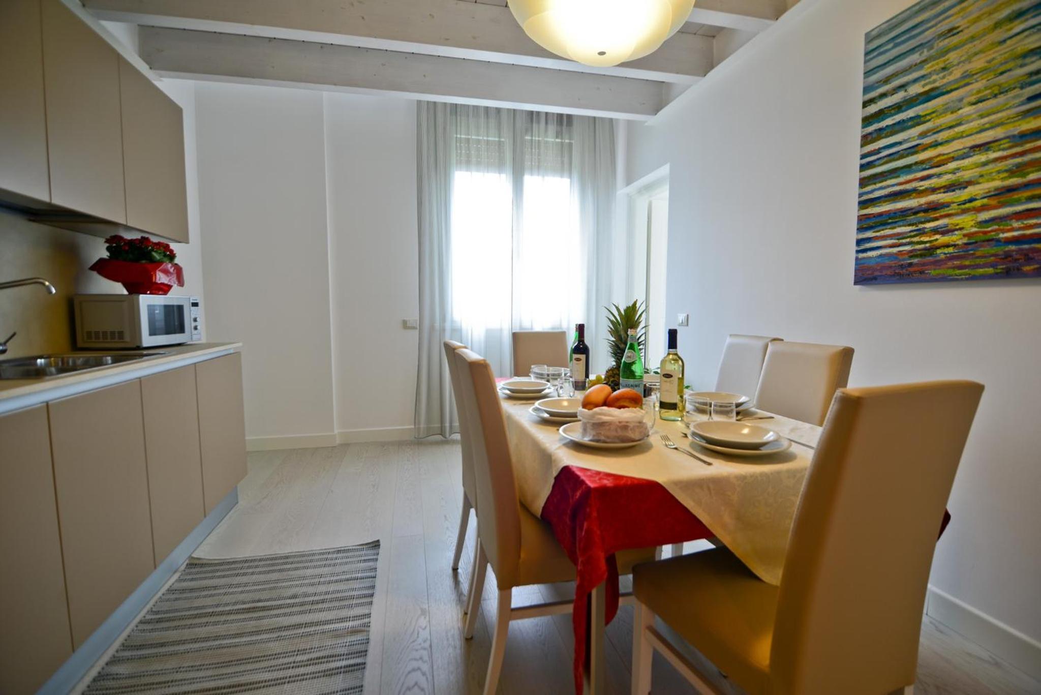 Apartment photo 3