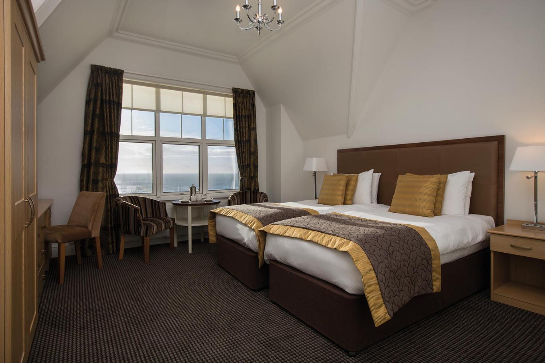 Twin Room with Sea View photo 2