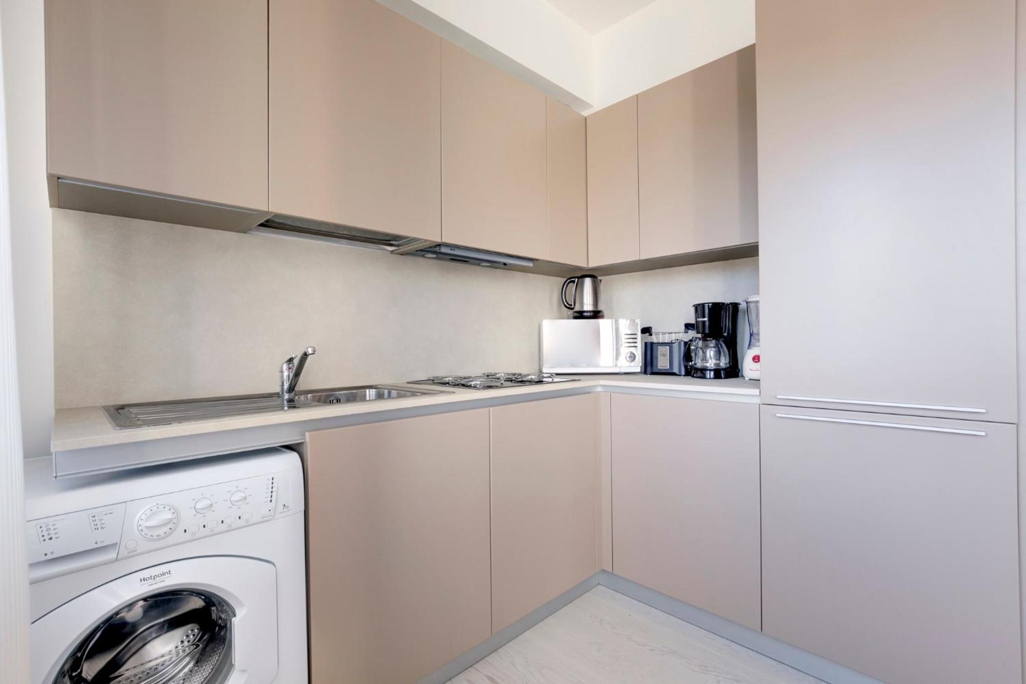 Apartment photo 2