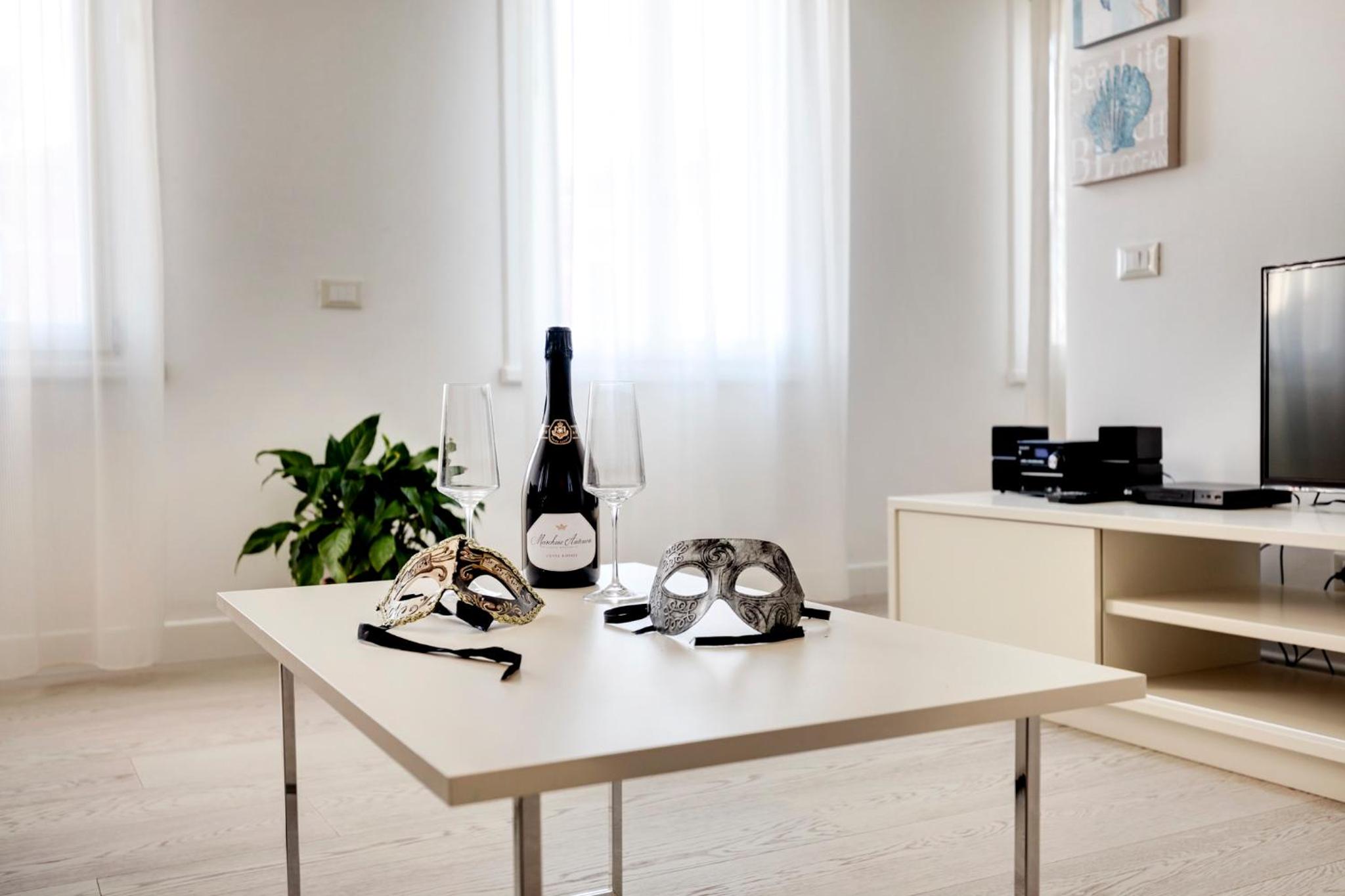 Apartment photo 2