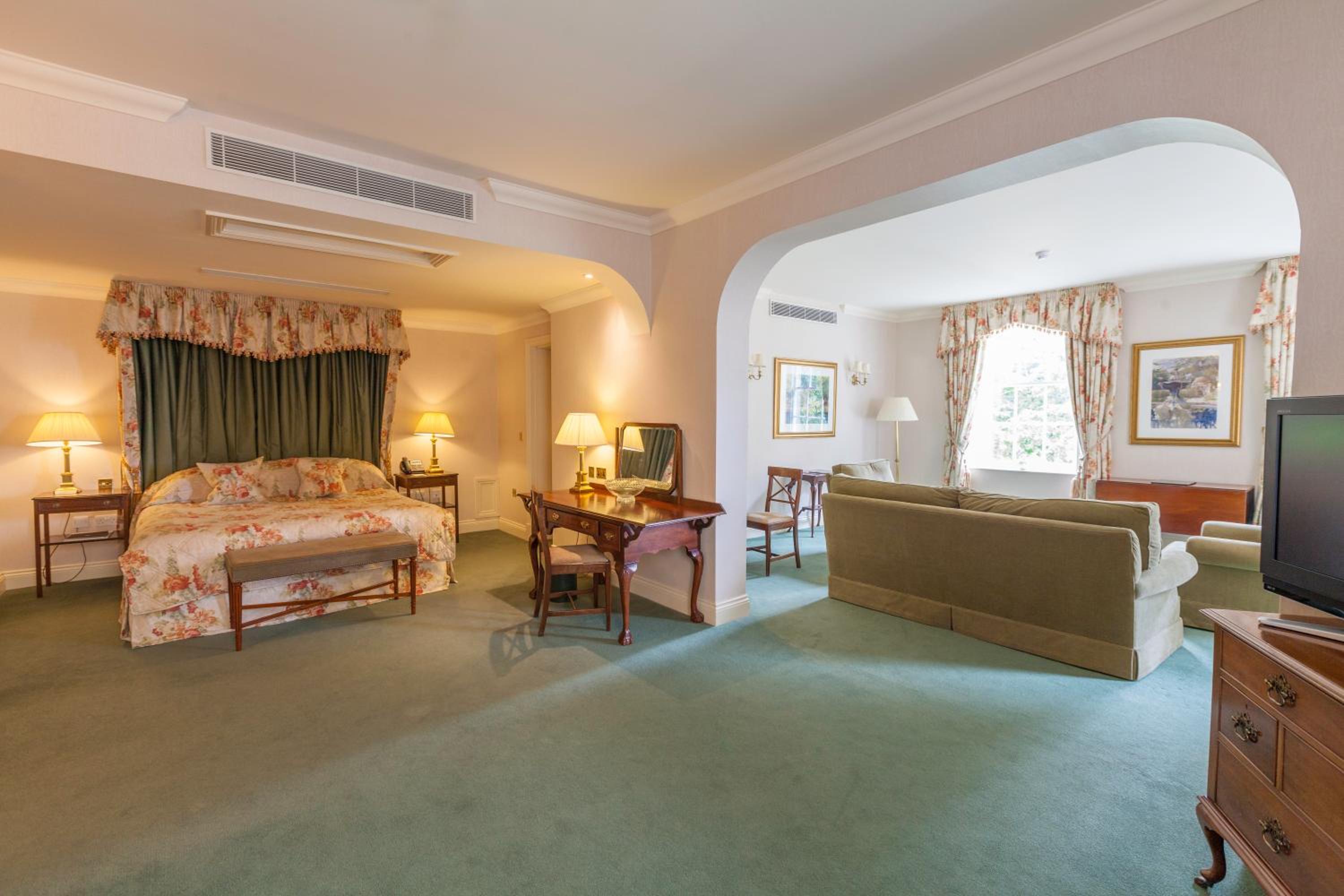 Parkland Suite photo 1