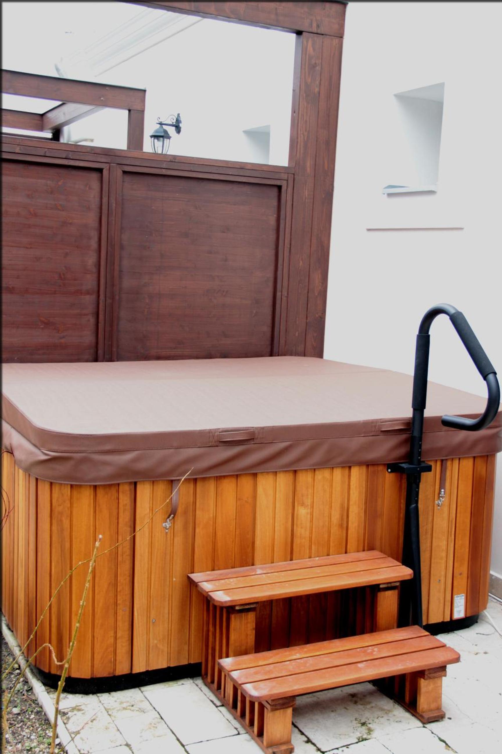 Deluxe Double Room with Jacuzzi  - Photo 11