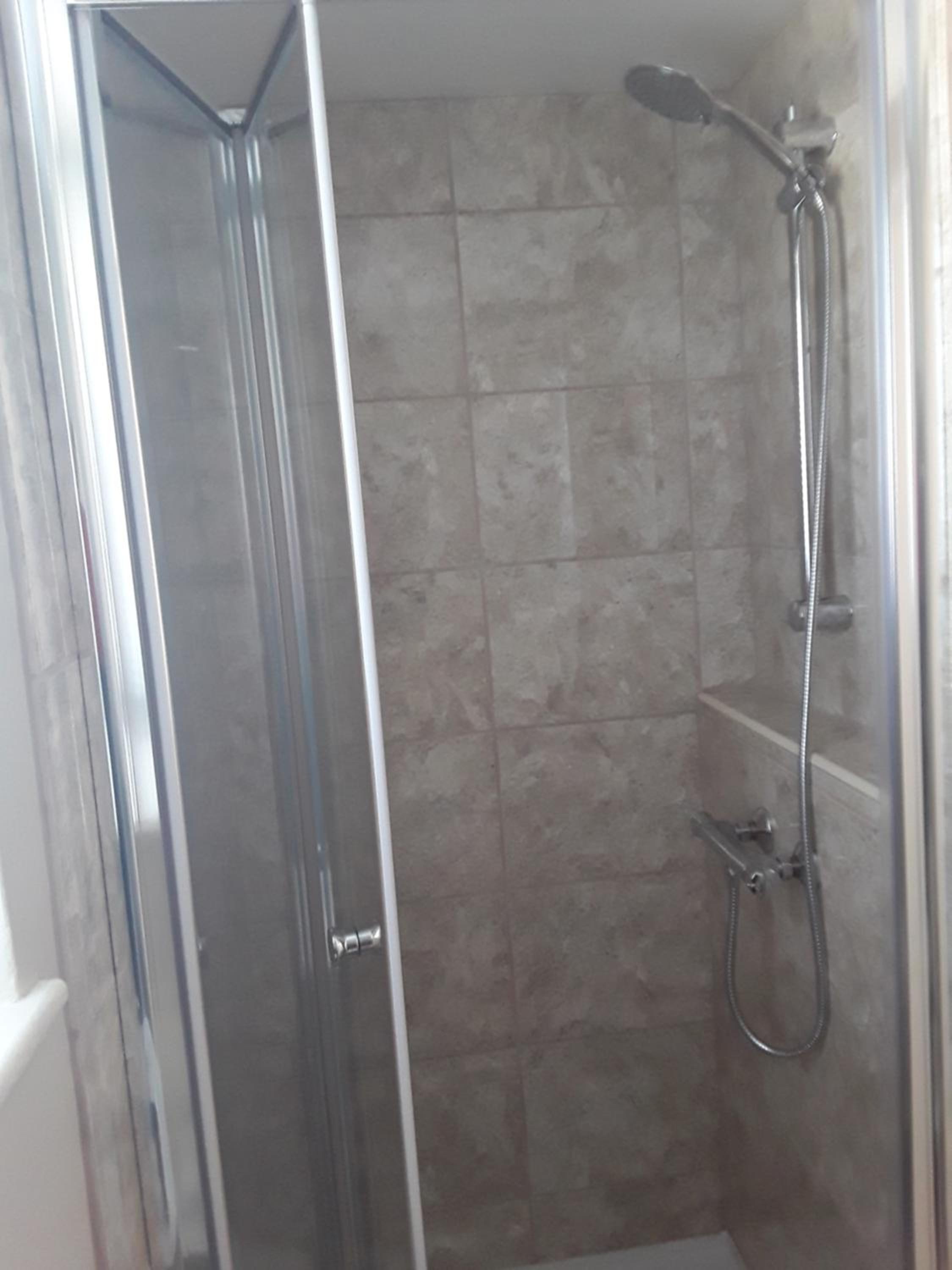 Double Room with Shower photo 2