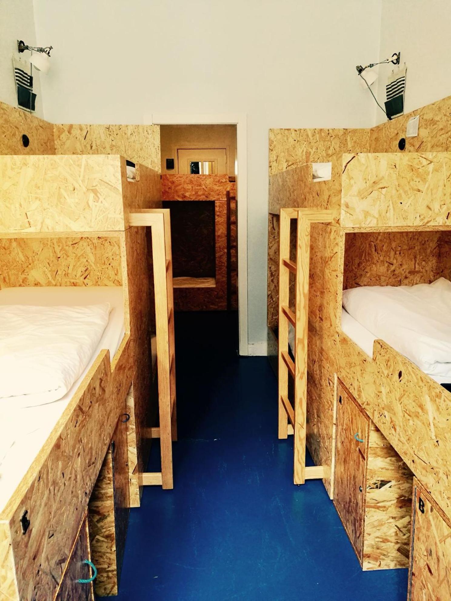 Bed in 9-Bed Mixed Dormitory Room photo 3