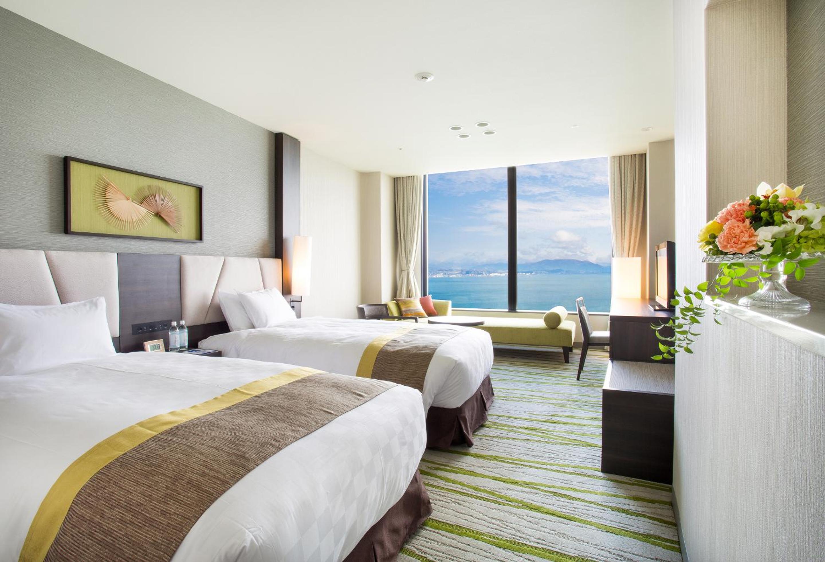 Executive Twin Room 33F 35F - Non-Smoking - Photo 5