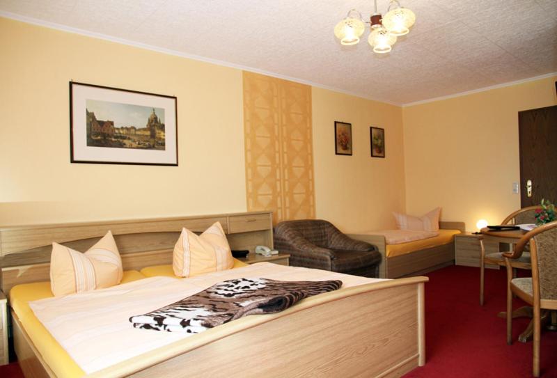 Triple Room photo 2