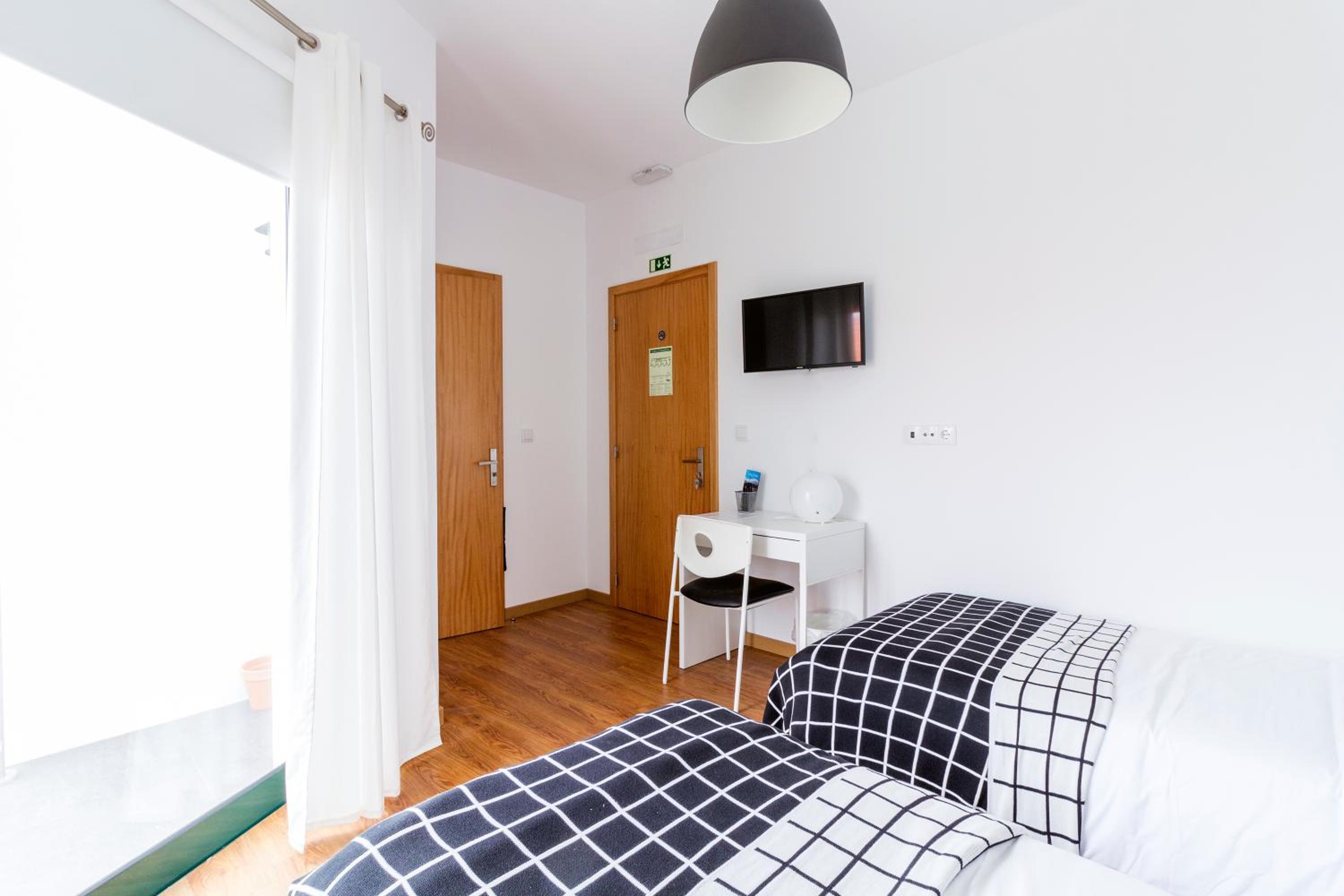 Double or Twin Room photo 3