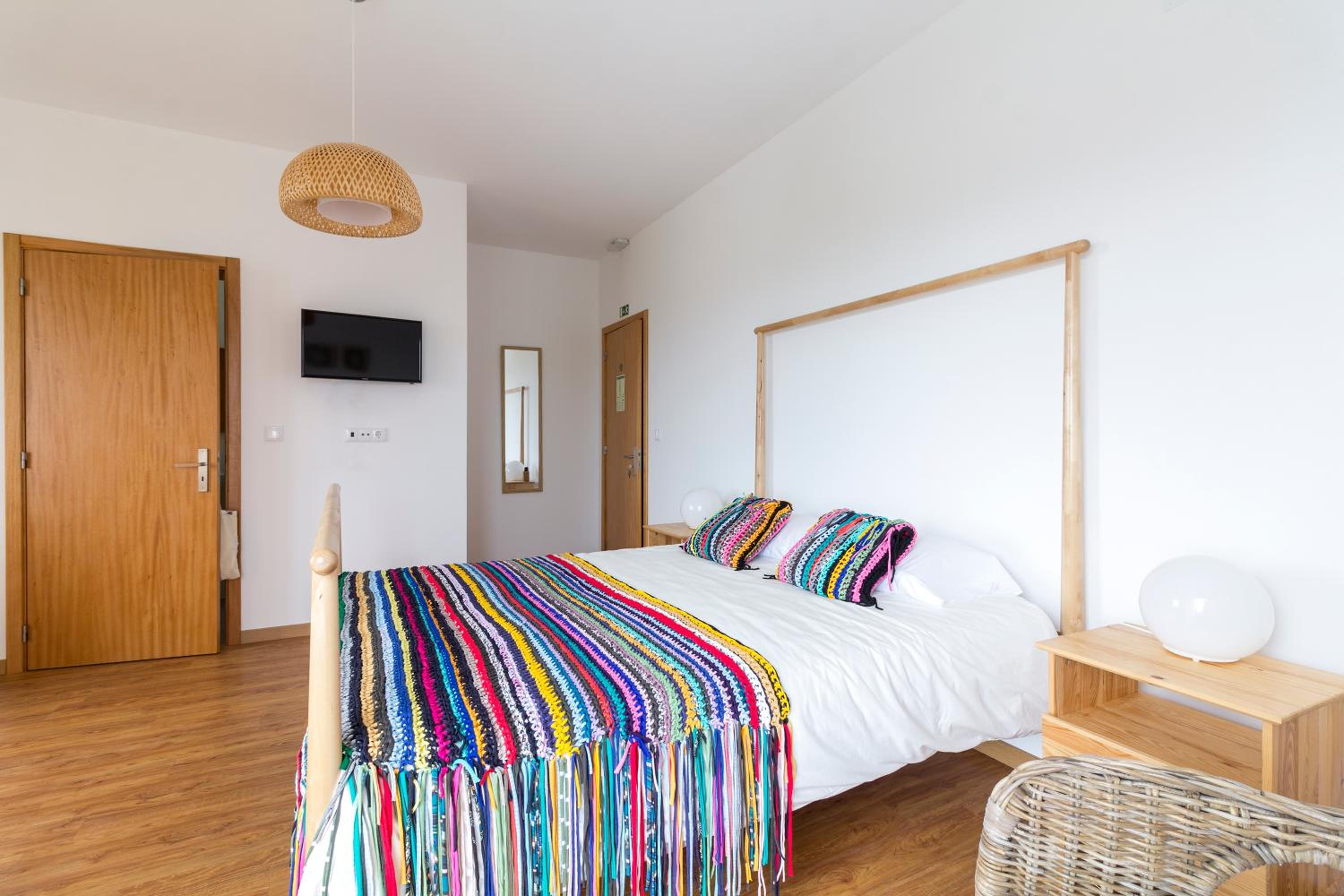 Deluxe Double Room (2 Adults + 1 Child) photo 2