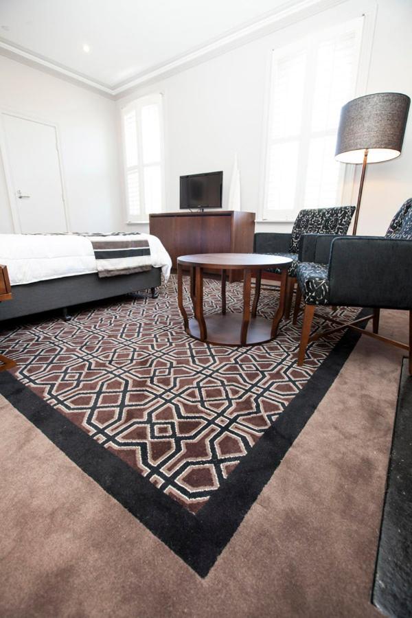 Luxury King Suite
