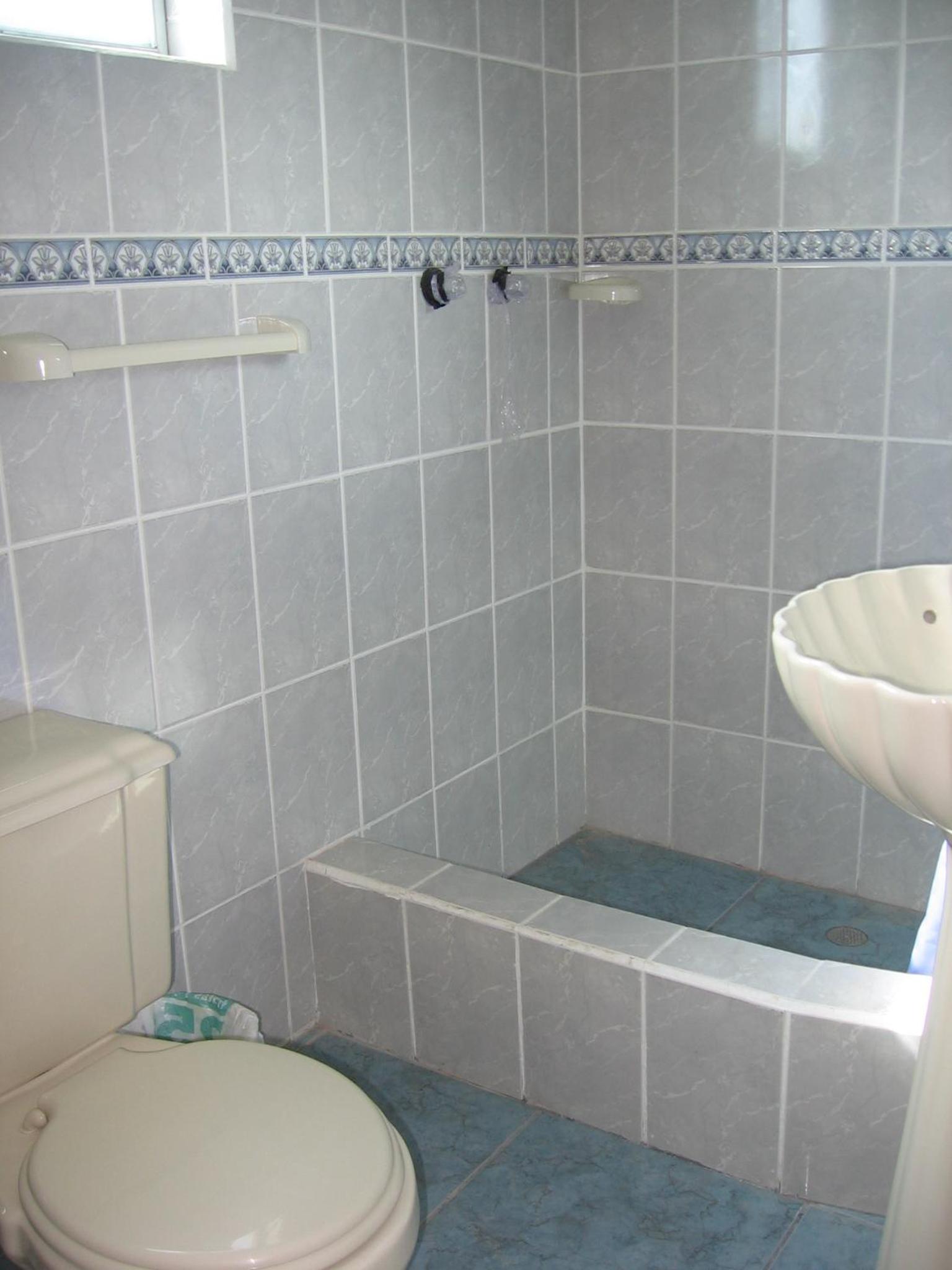 Family Room with Bathroom photo 3