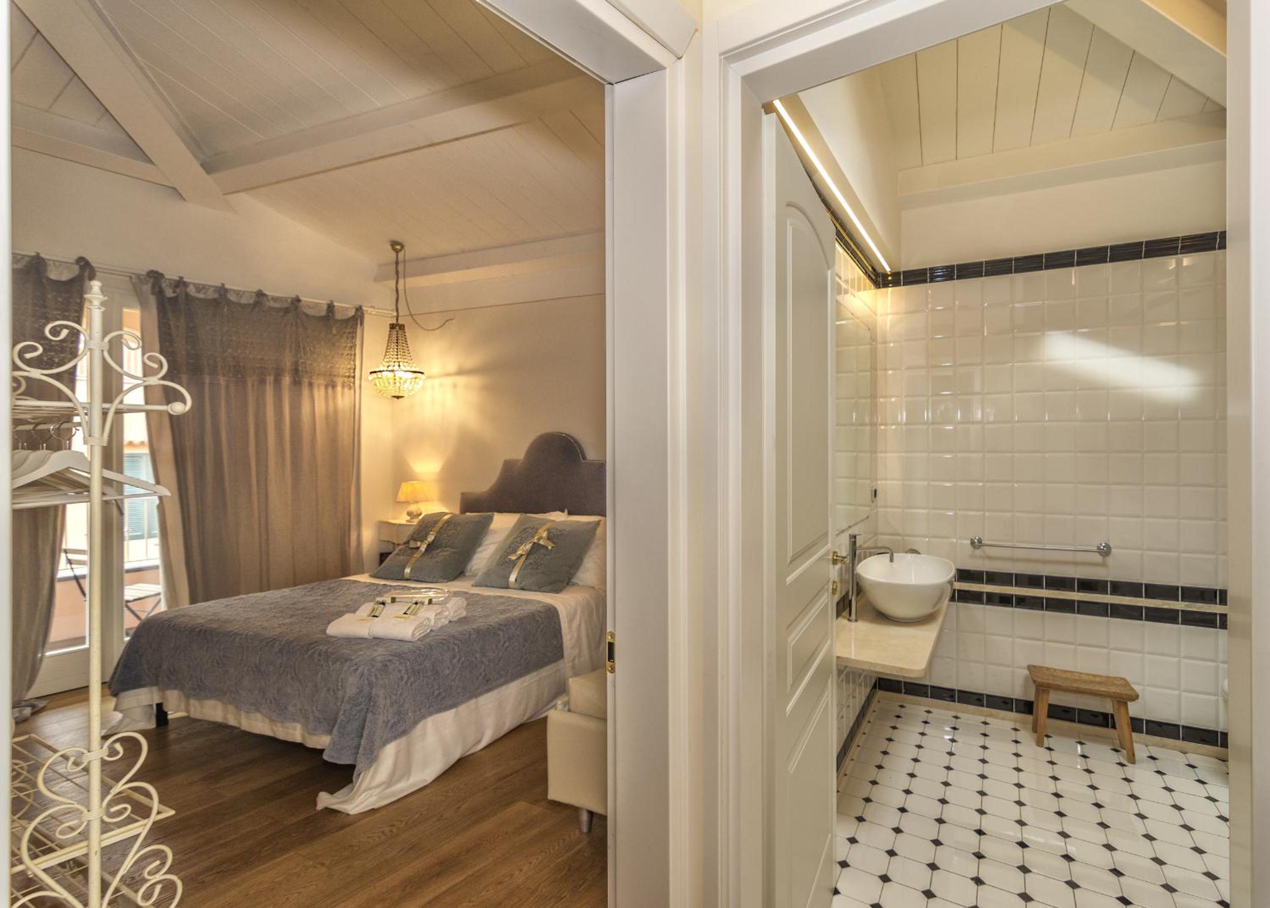 Triple Room with Private Bathroom photo 3