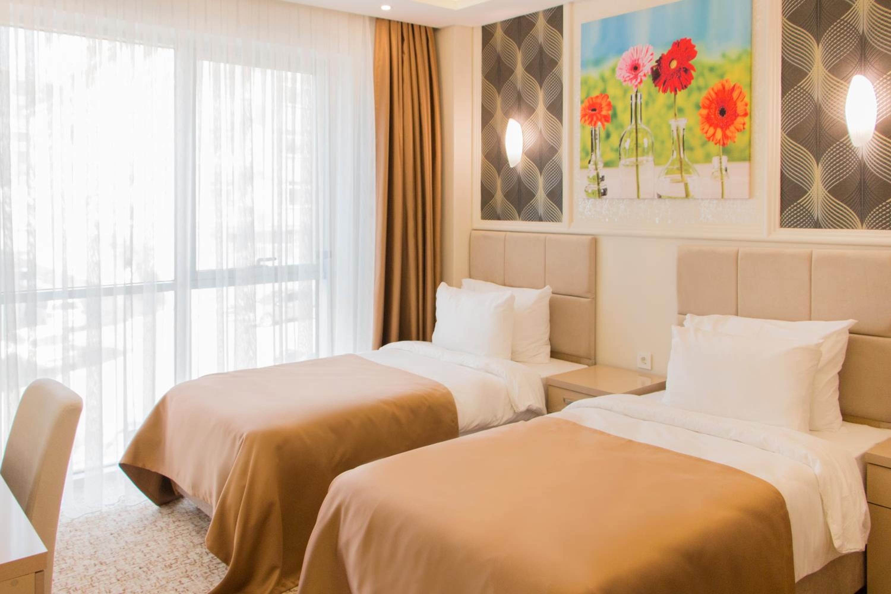 Large Double Room photo 1