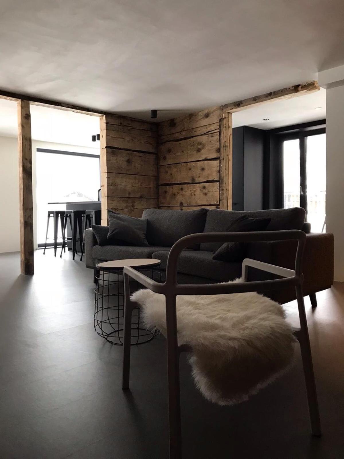 Three-Bedroom Apartment photo 1