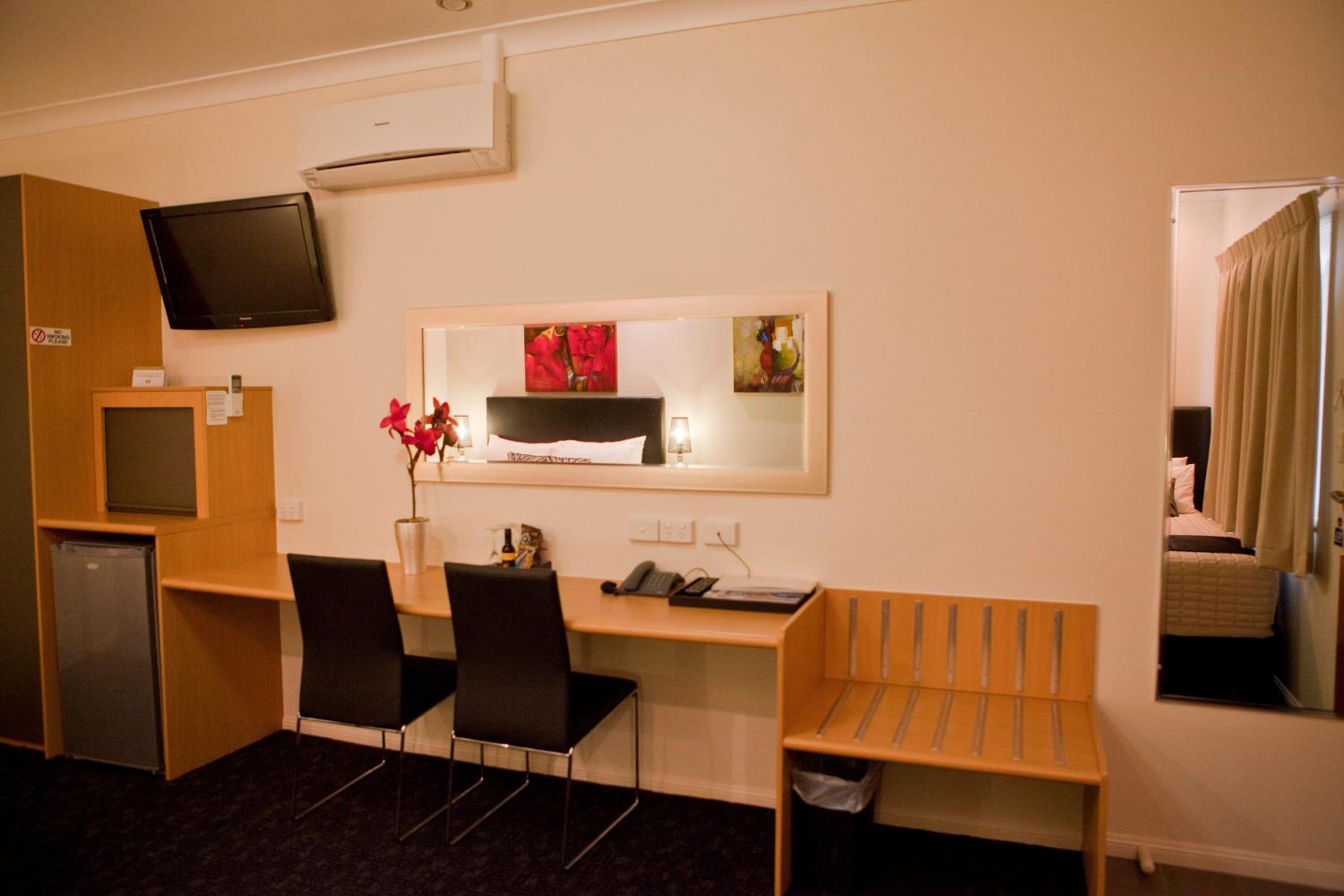 Deluxe Queen Room photo 3
