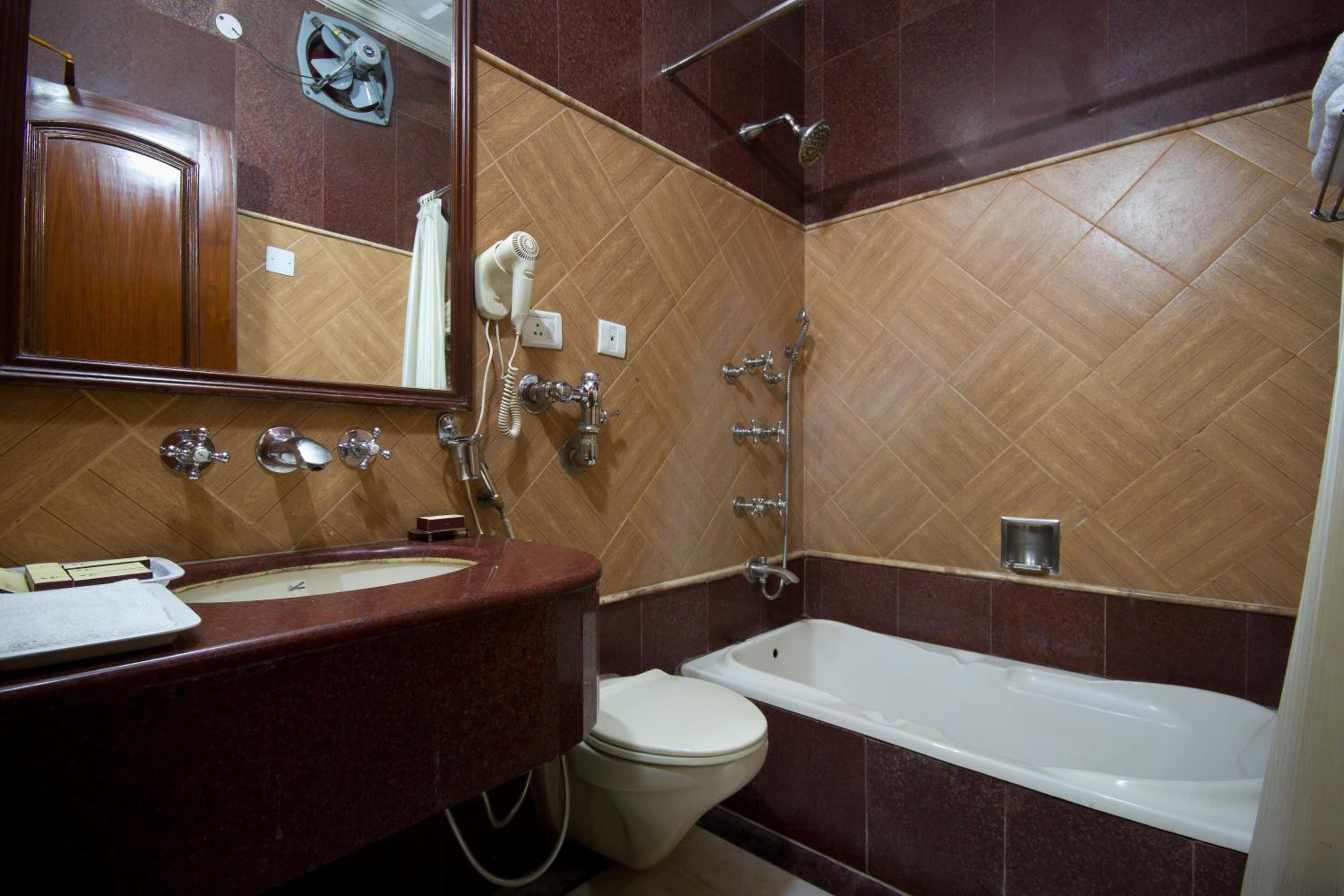 Standard Double or Twin Room photo 2