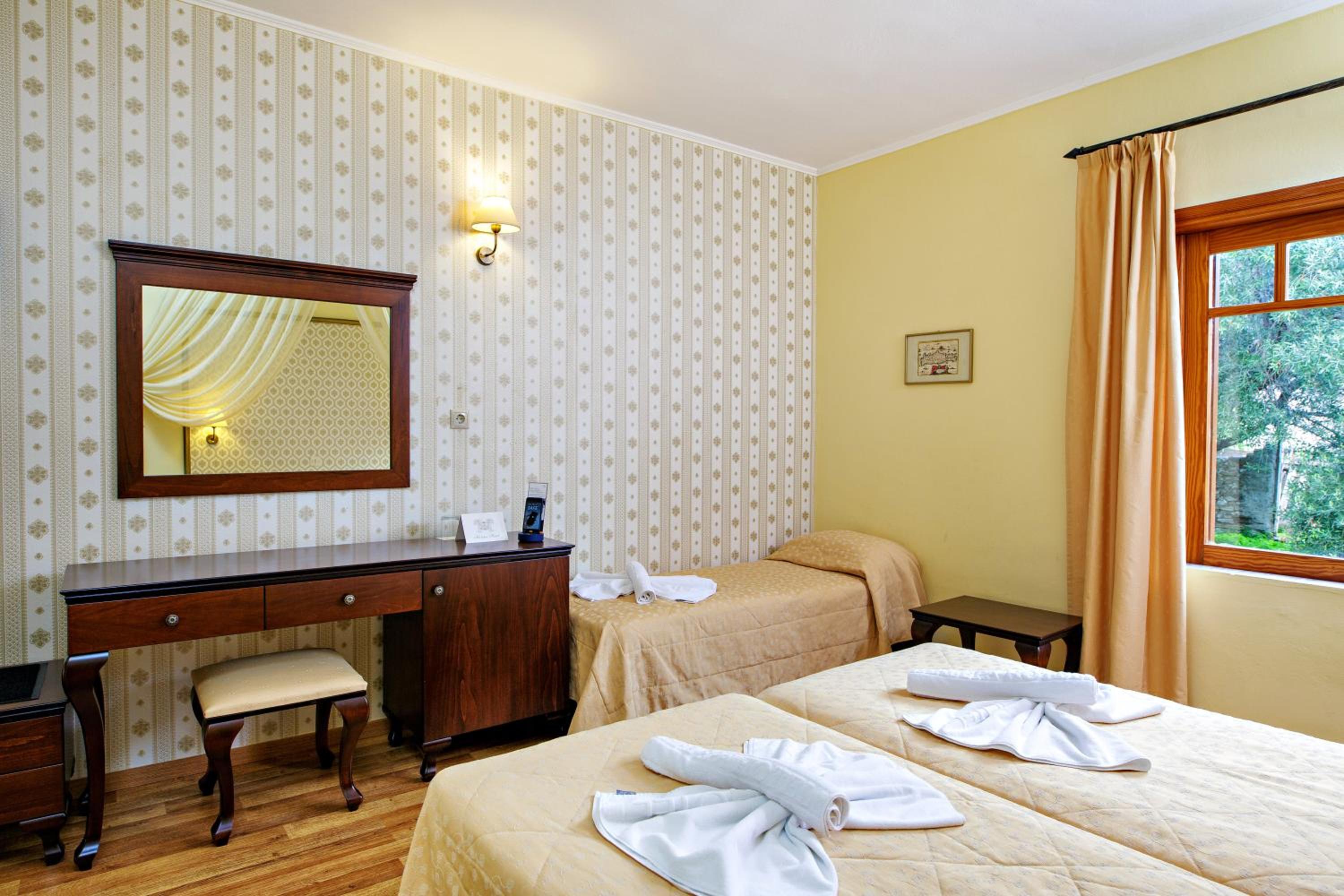 Triple Room - Photo 2