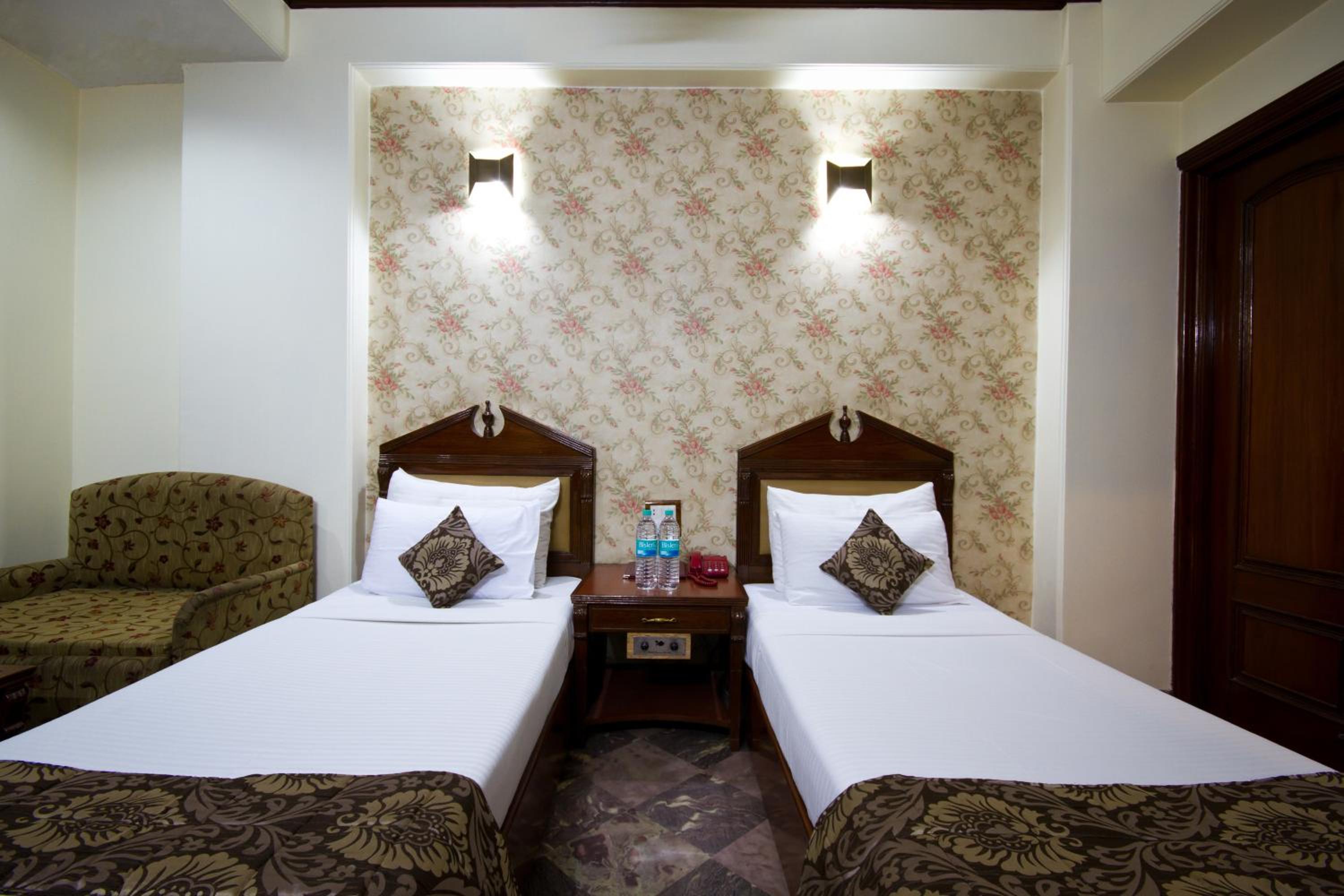Standard Double or Twin Room photo 3