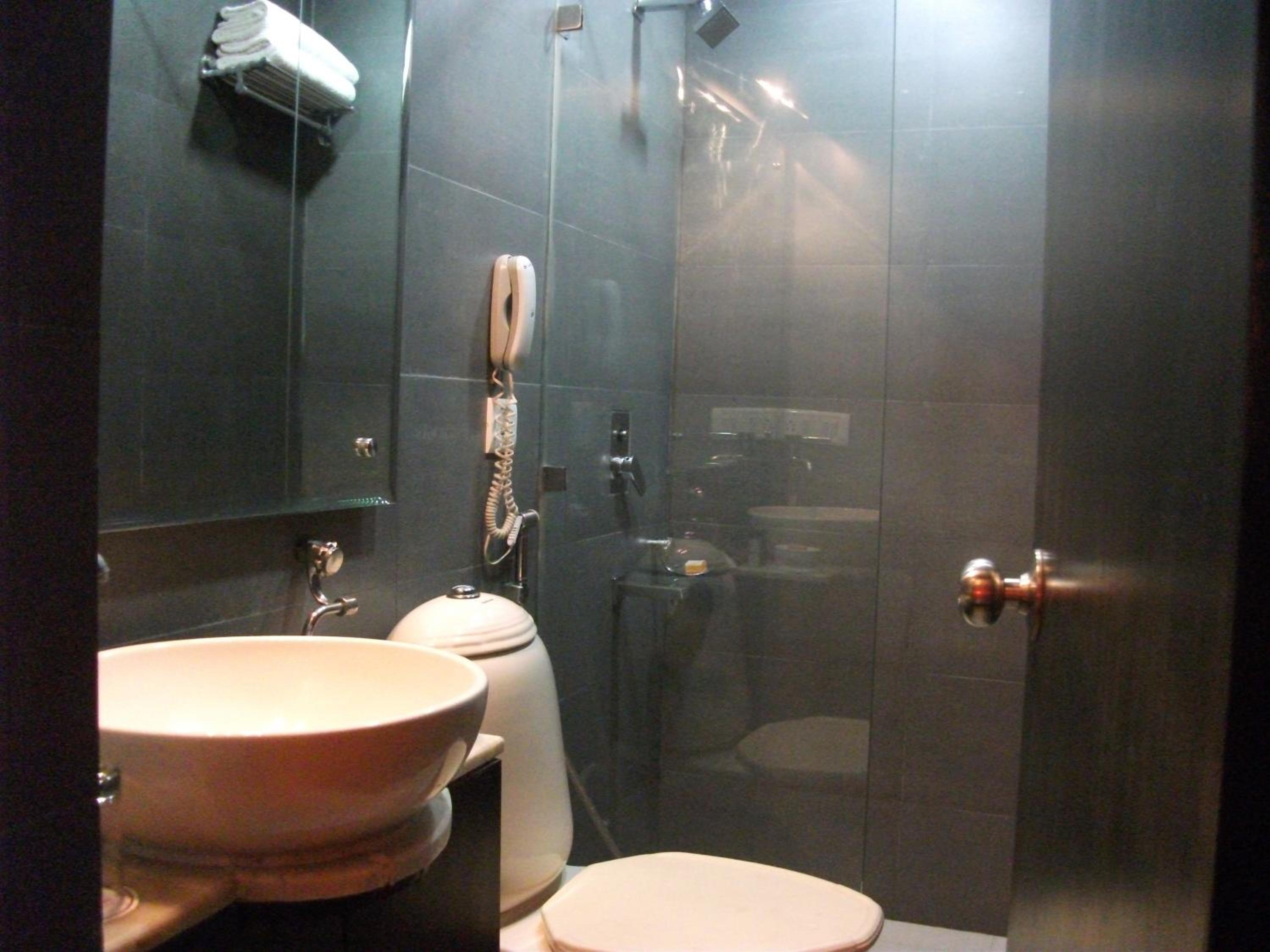 Deluxe Room - Photo 2
