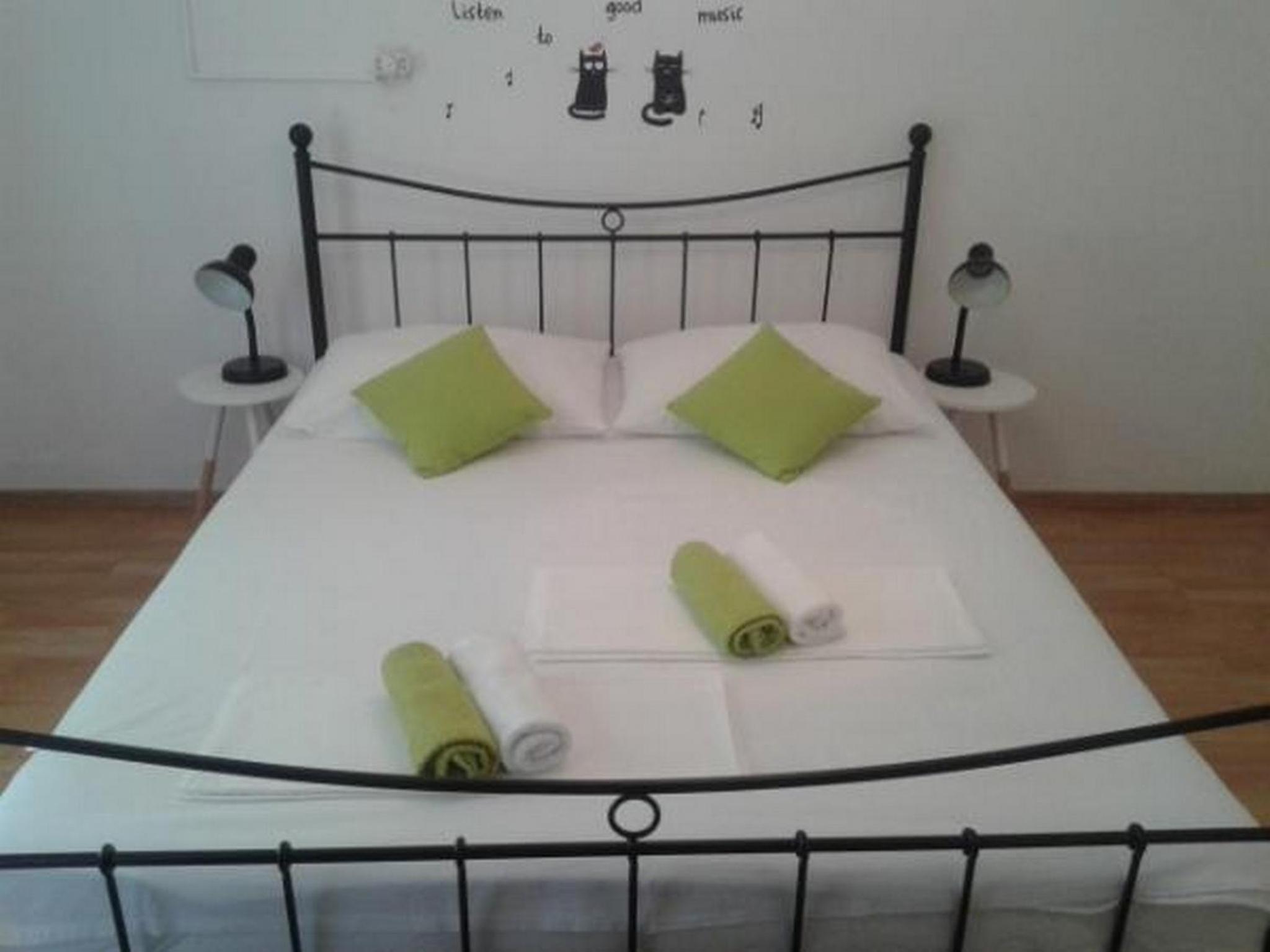 Comfort Two Bedroom Apartment with Balcony and Sea View photo 1