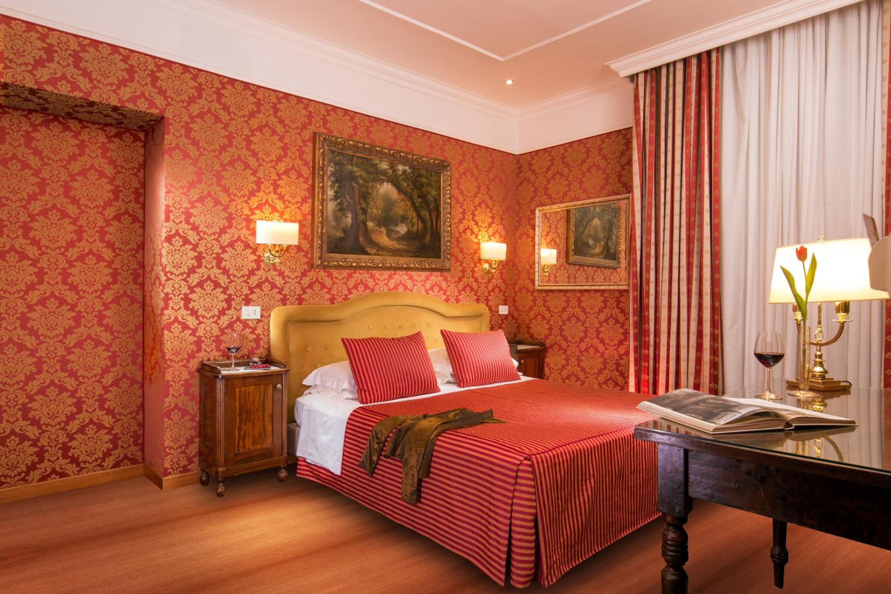 Deluxe Double or Twin Room