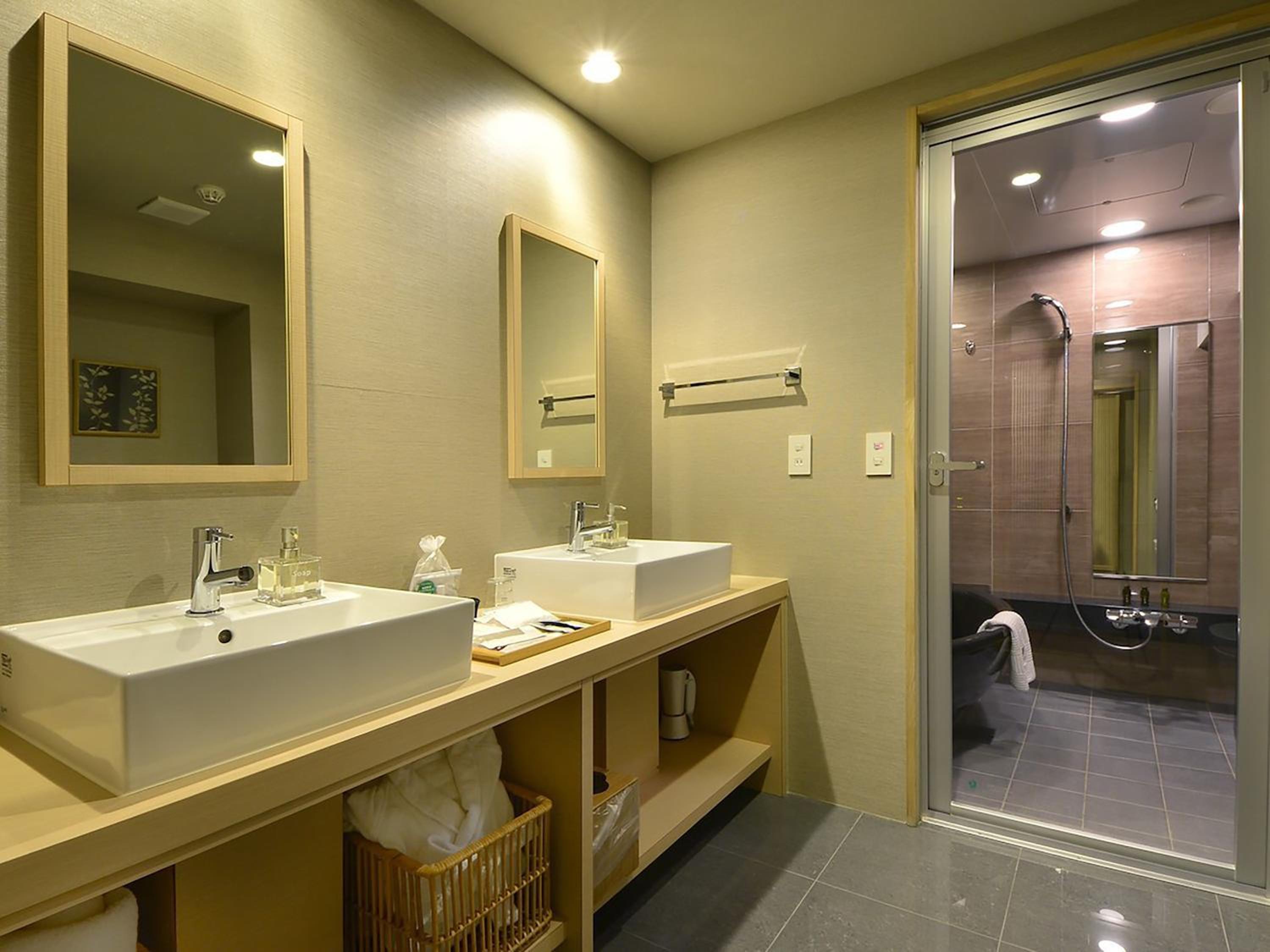 Luxury Double Room with Tatami Area - REN photo 3