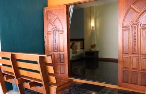 Superior Bungalow - Photo 20