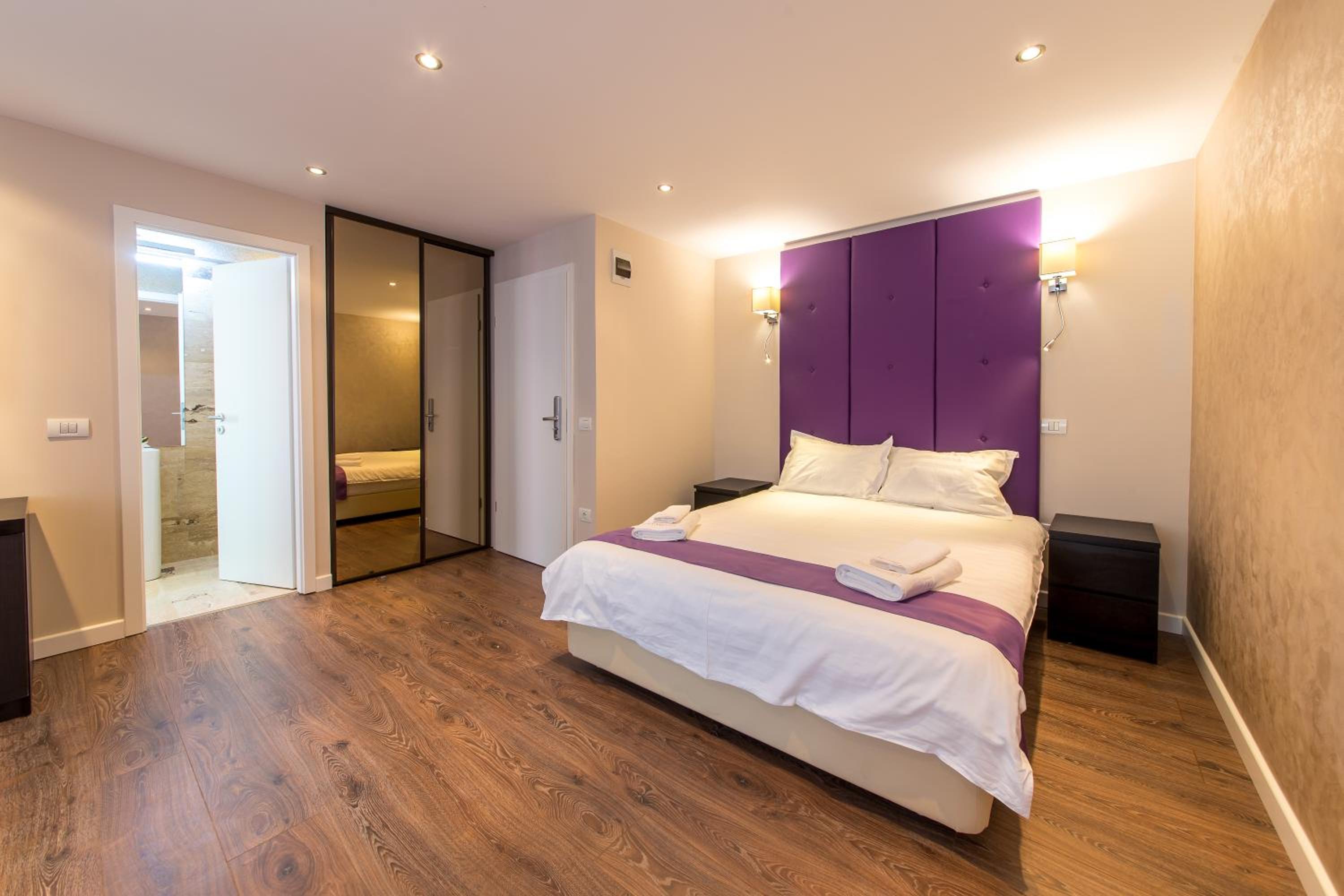 Junior Suite with Balcony photo 3