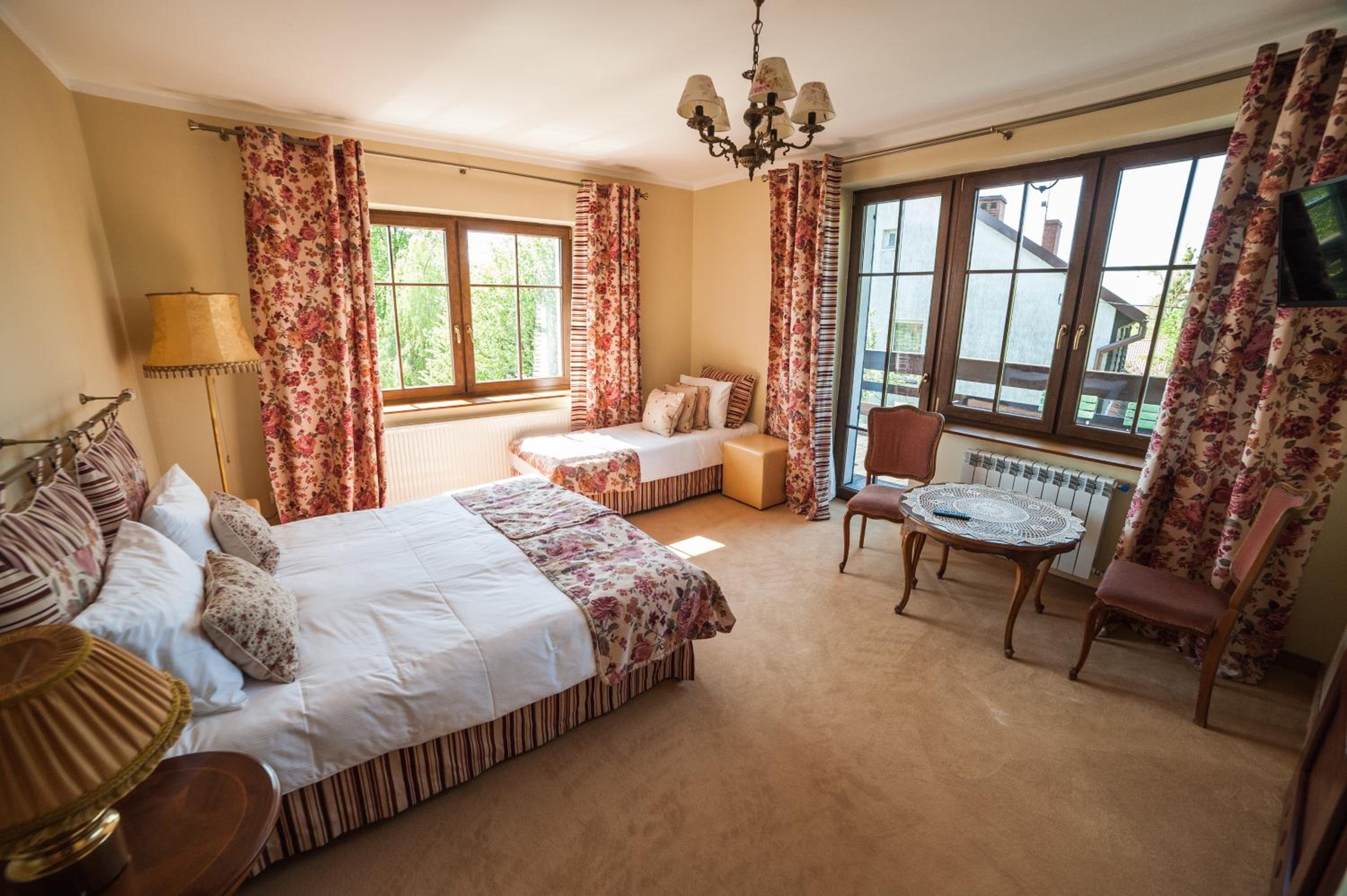 Villa photo 3